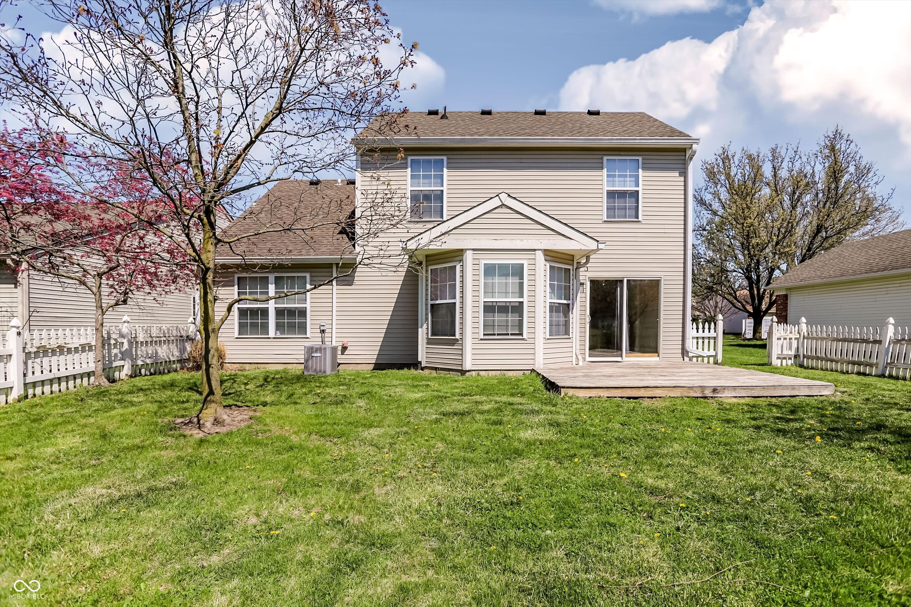 9240 Crossing Drive