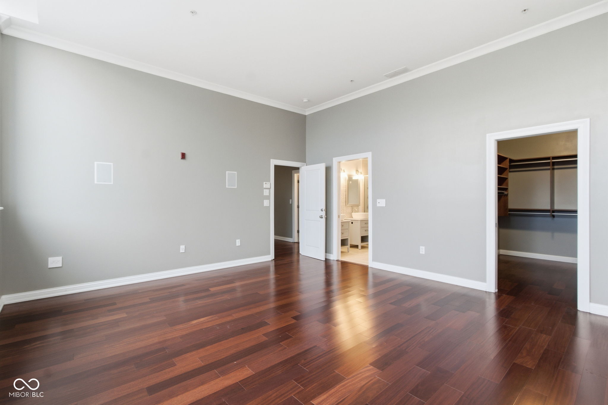 141 S Meridian Street Unit: 501