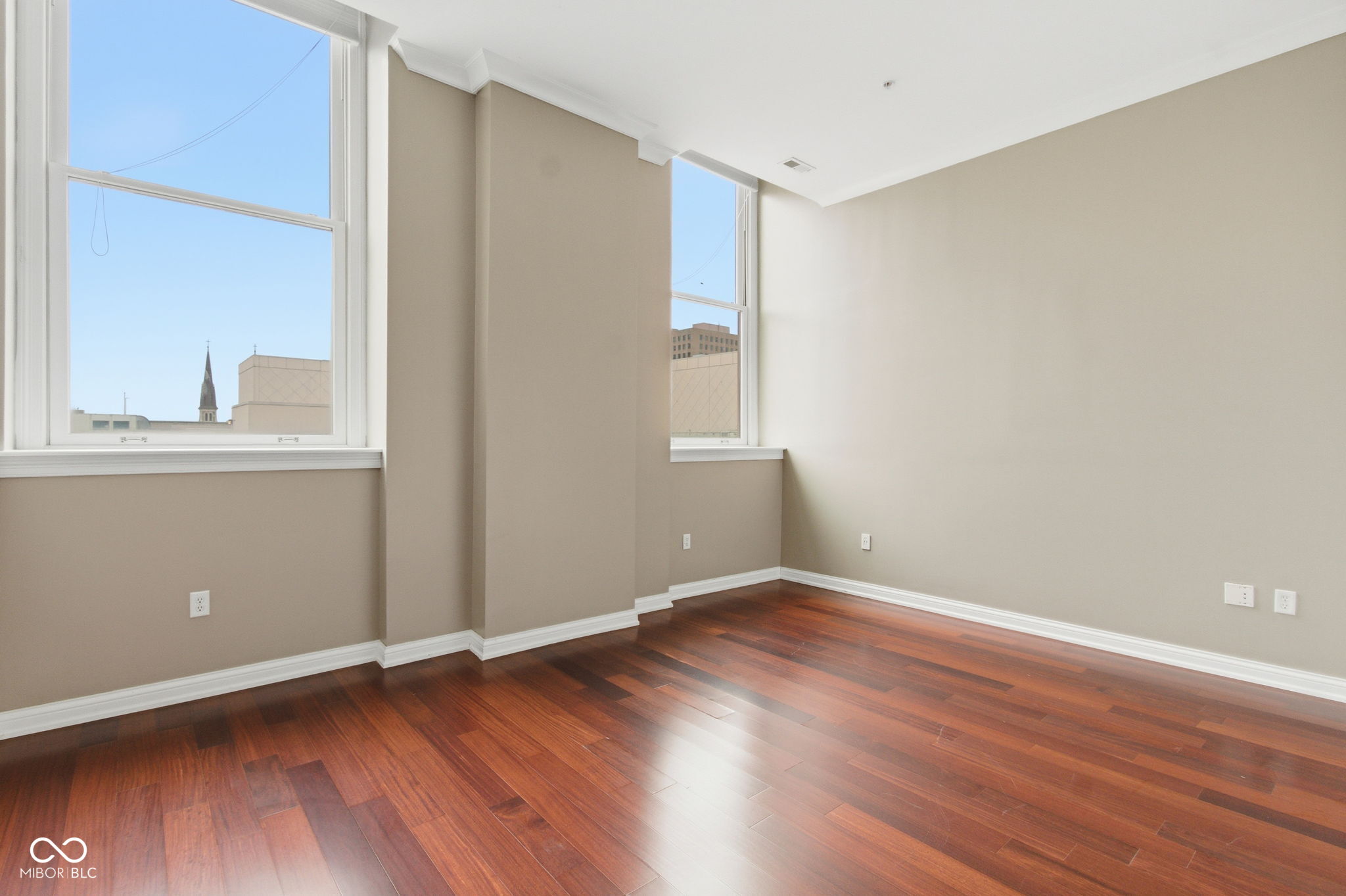 141 S Meridian Street Unit: 501