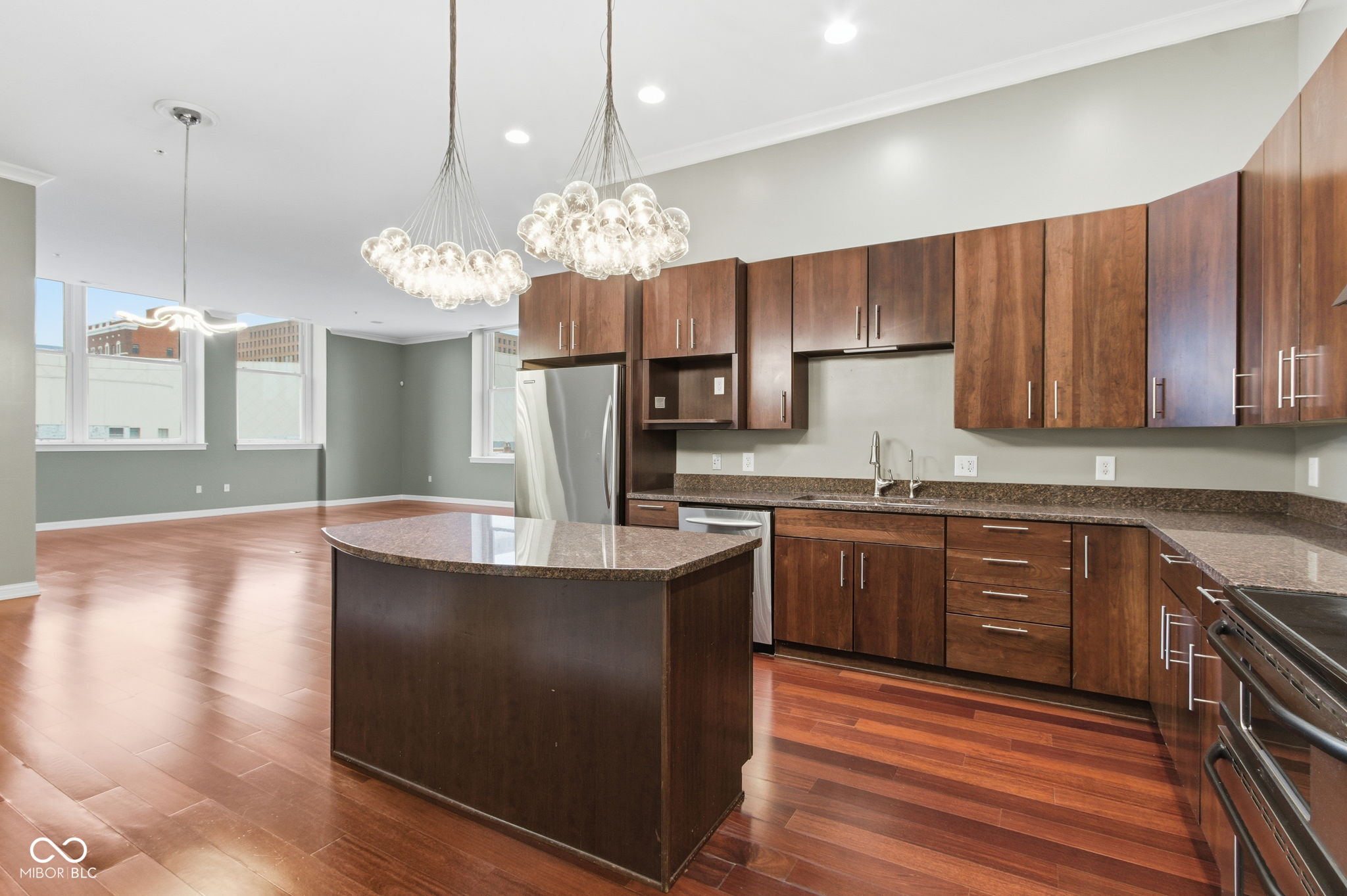 141 S Meridian Street Unit: 501