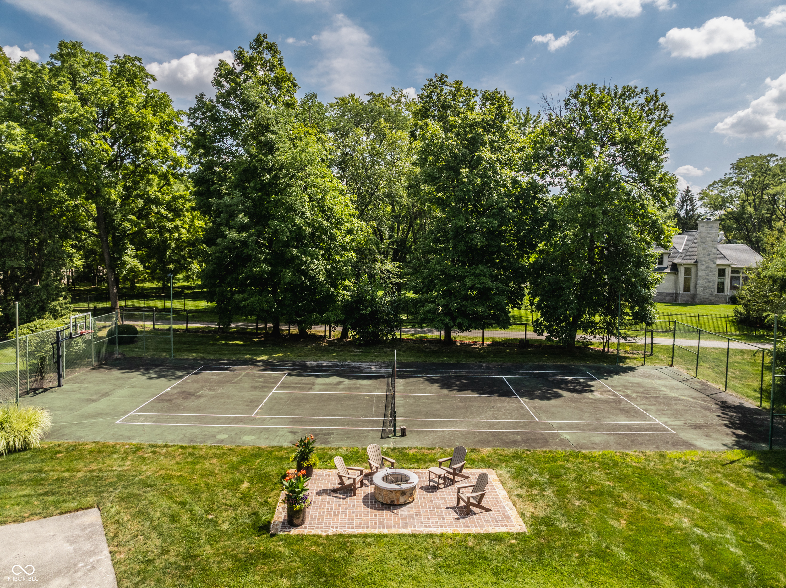 1015 W 116th Street