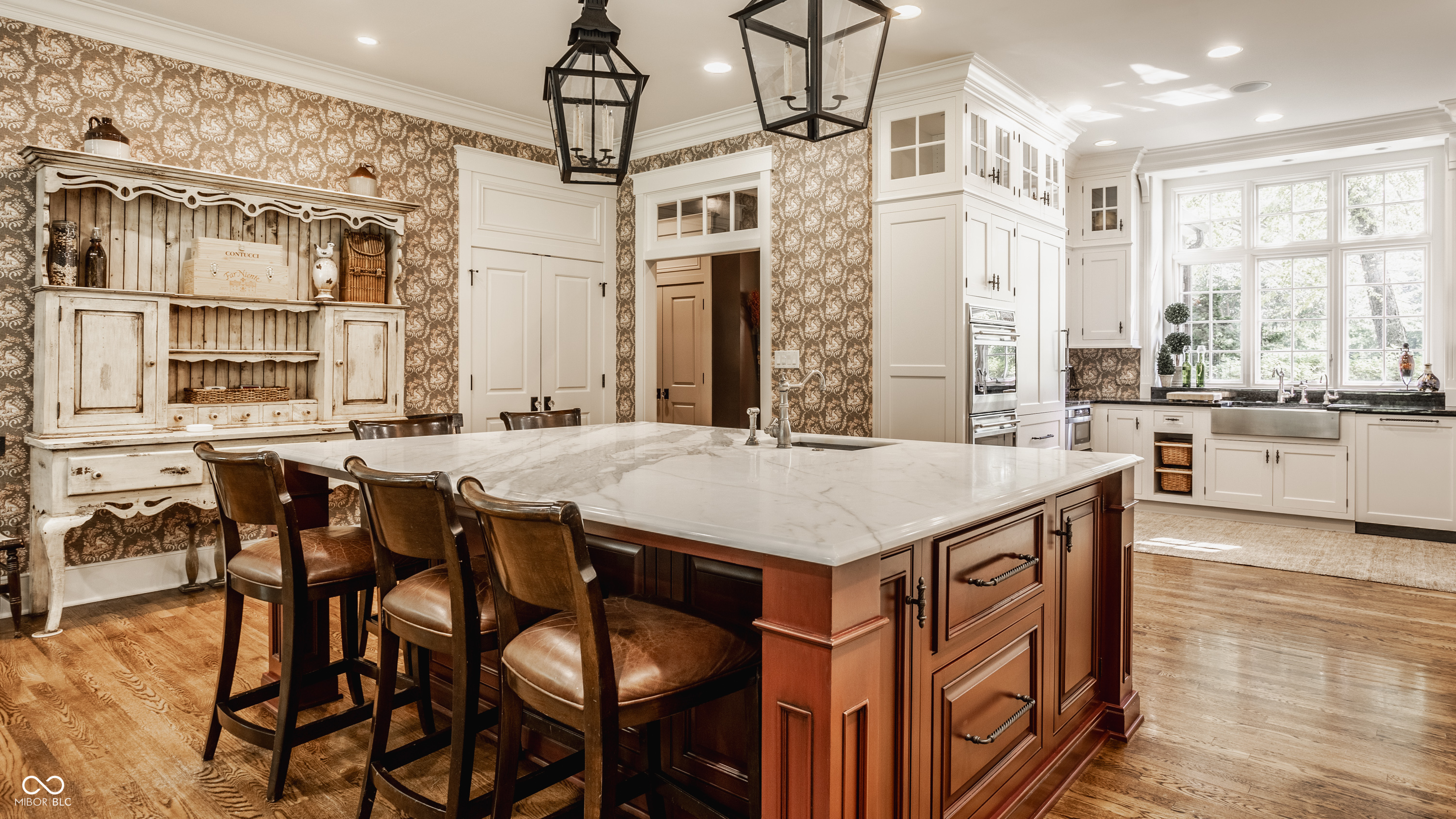 1015 W 116th Street