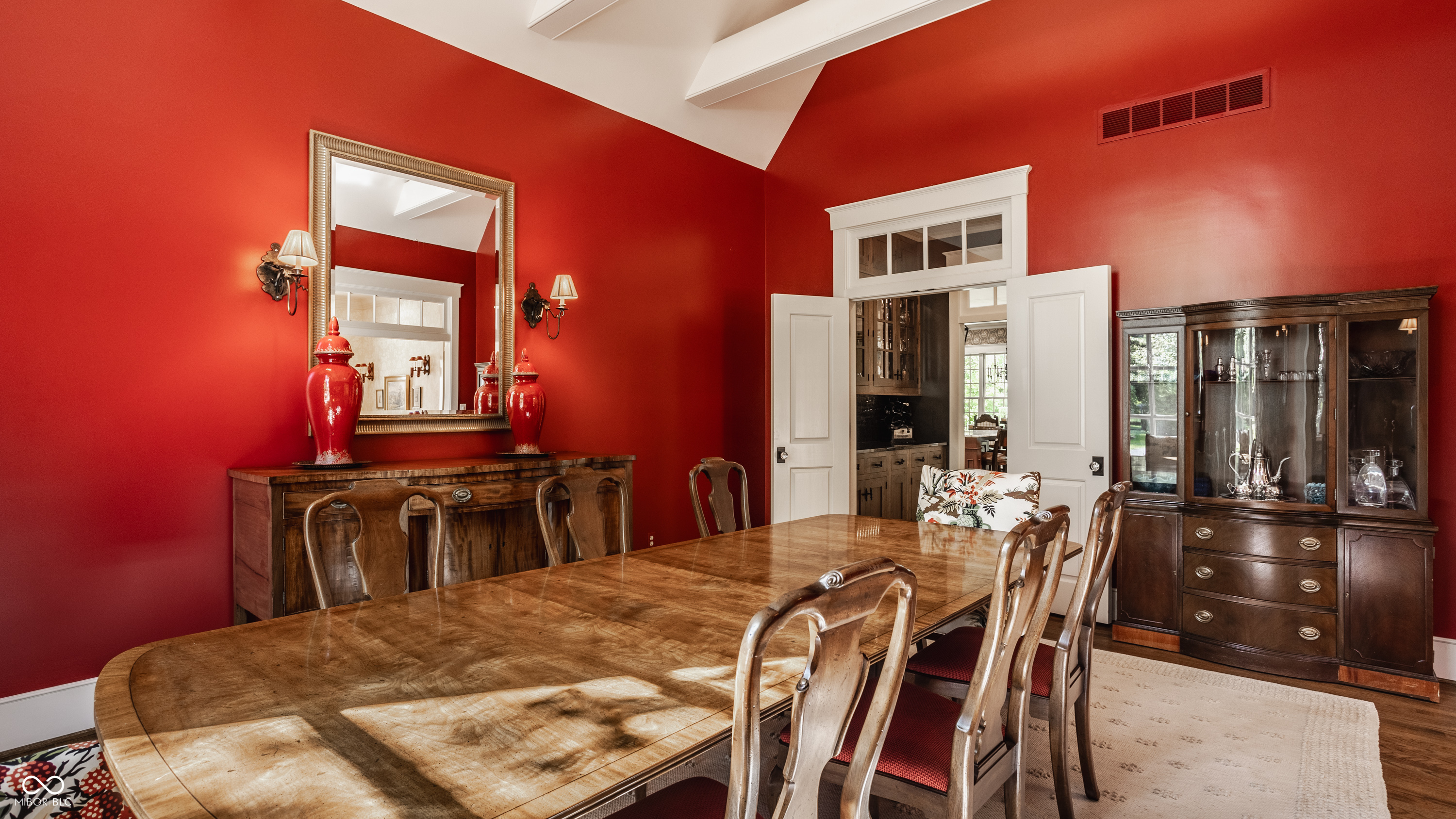 1015 W 116th Street