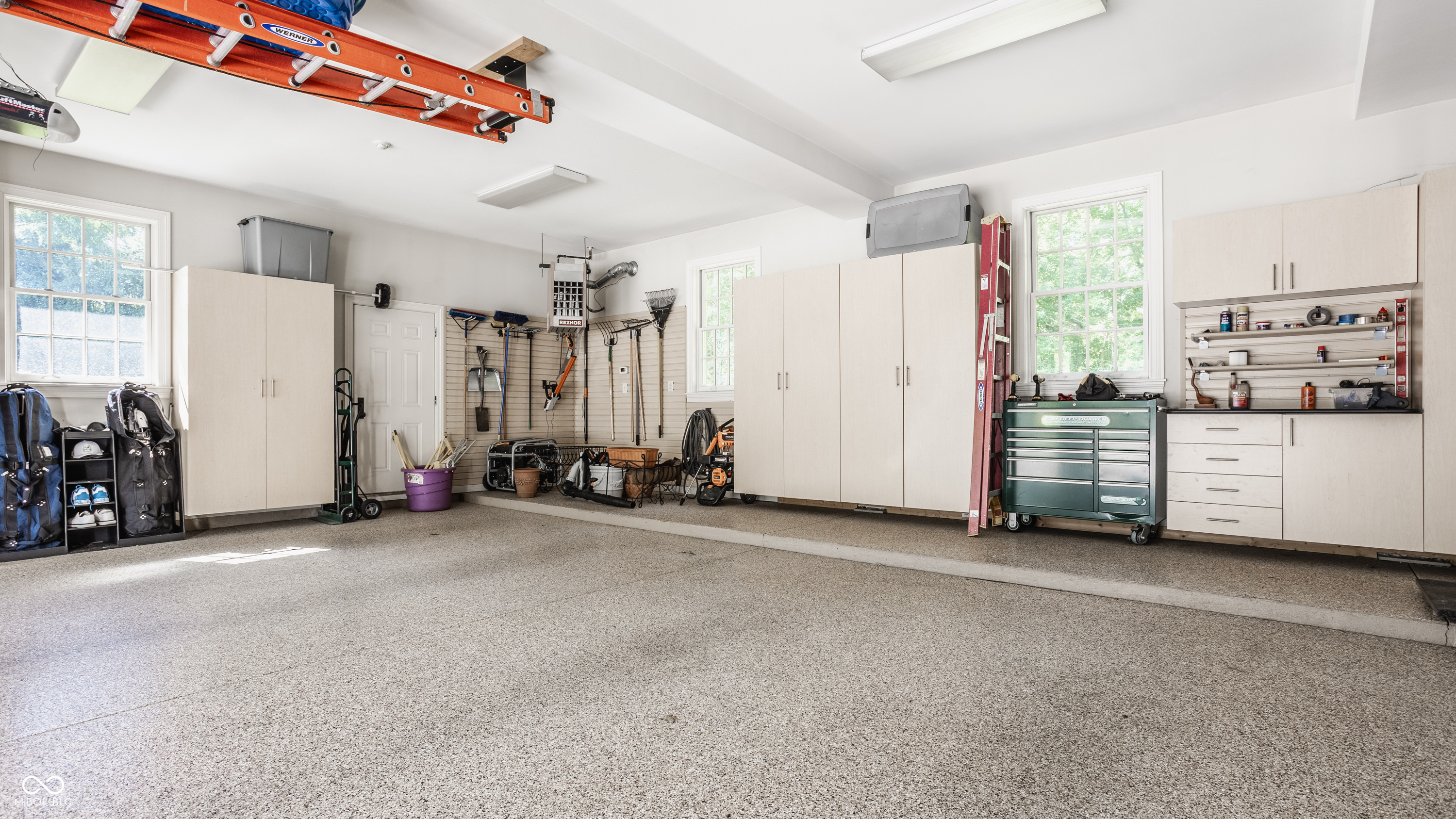 1015 W 116th Street