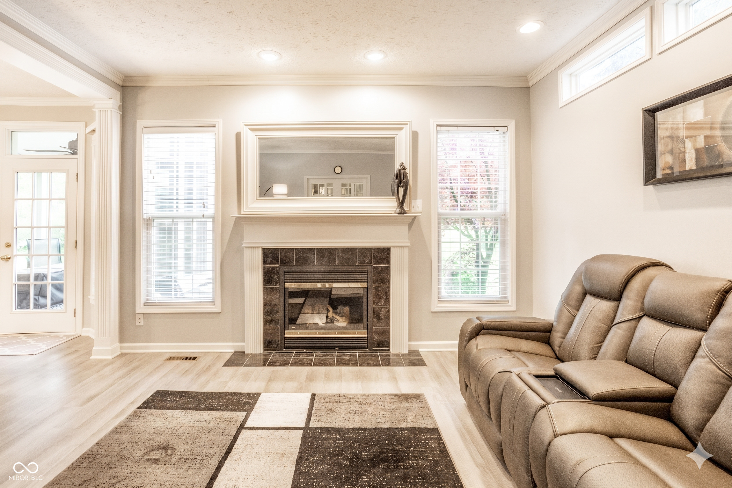 6557 Yorkshire Circle
