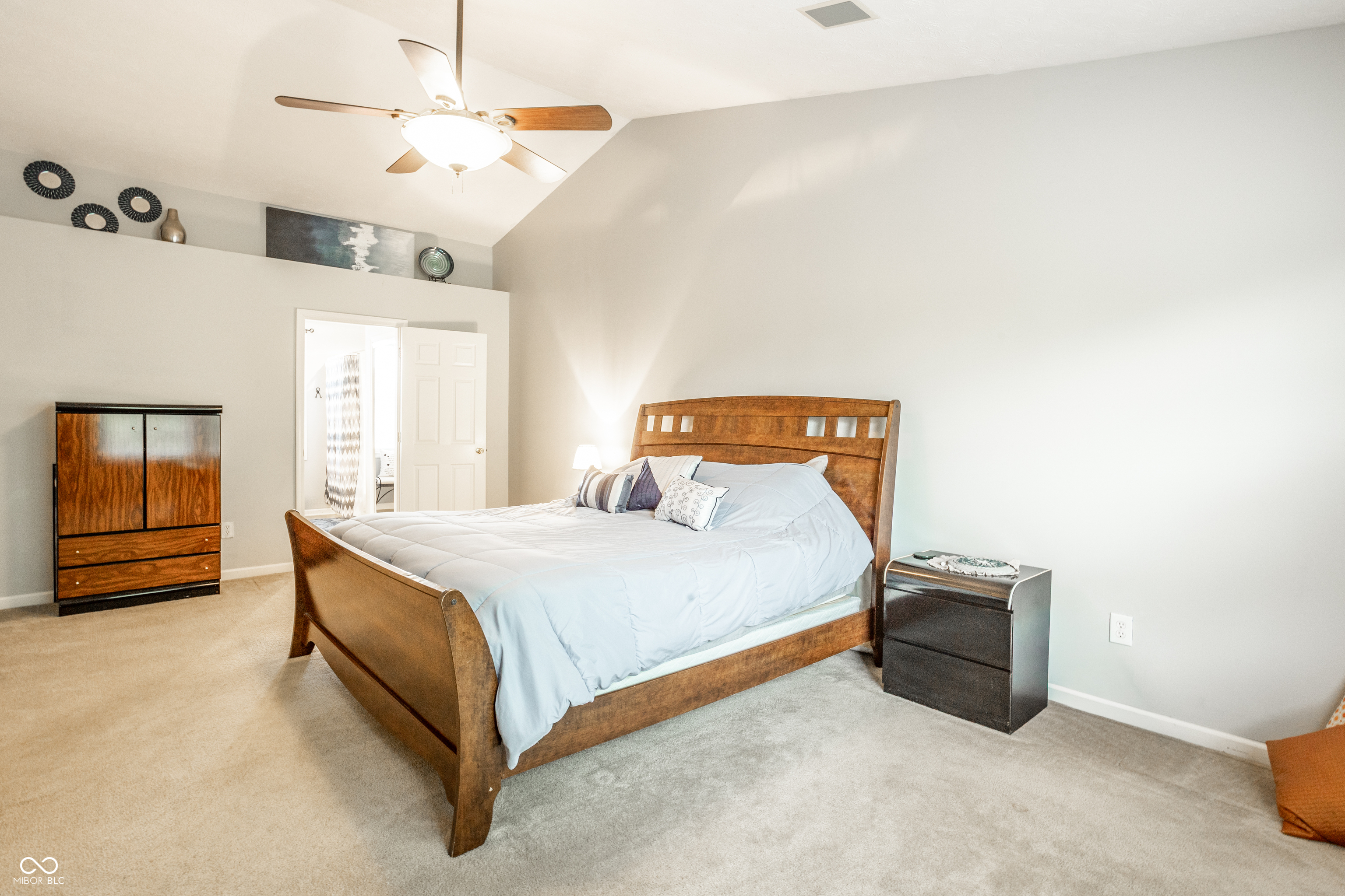 6557 Yorkshire Circle