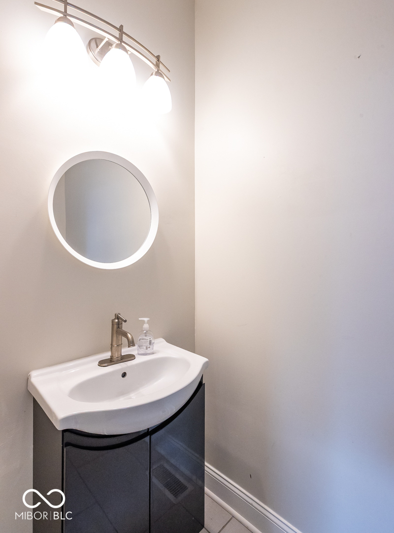 1231 S Meridian Street