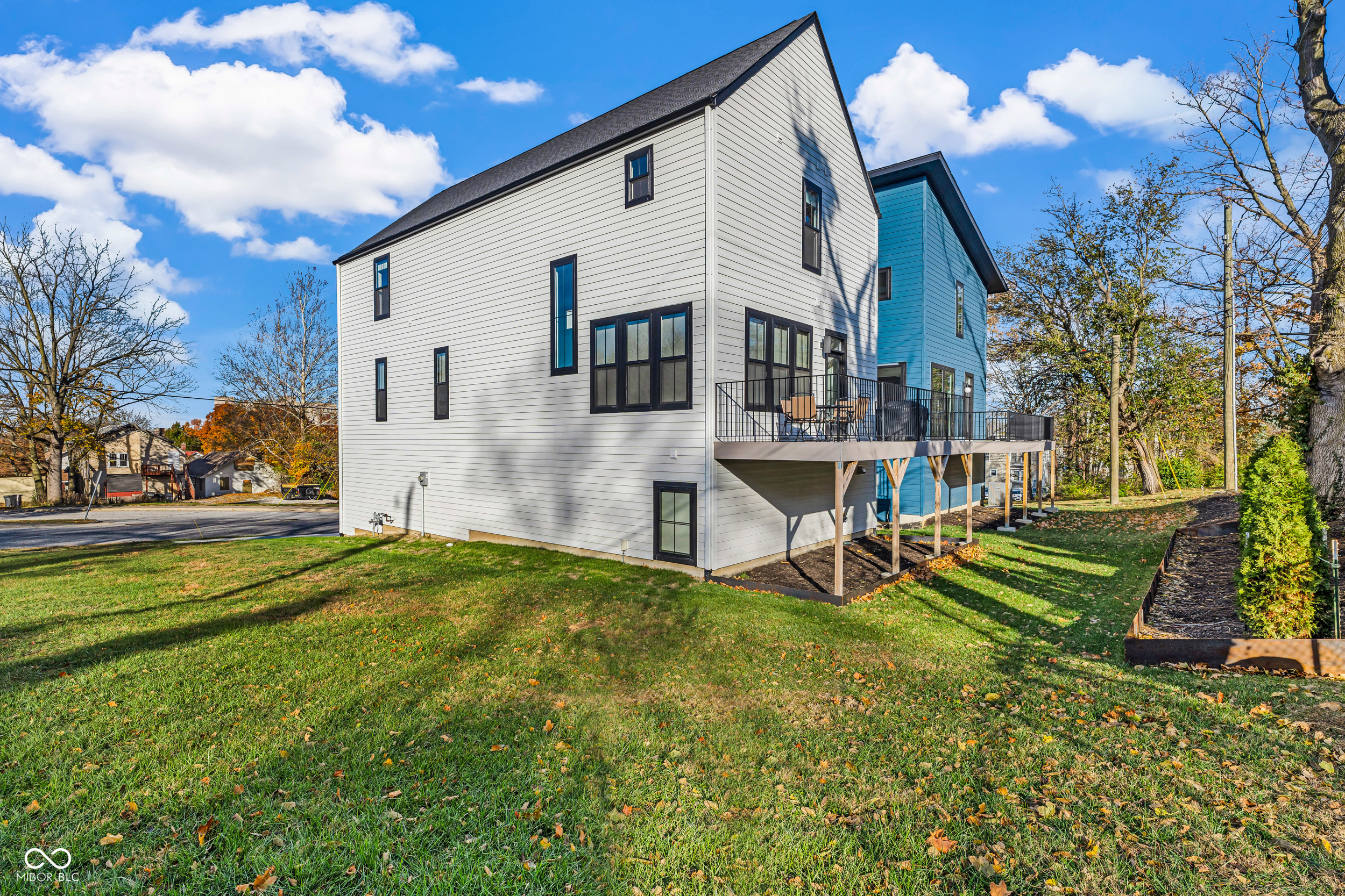 289 S 8th Street