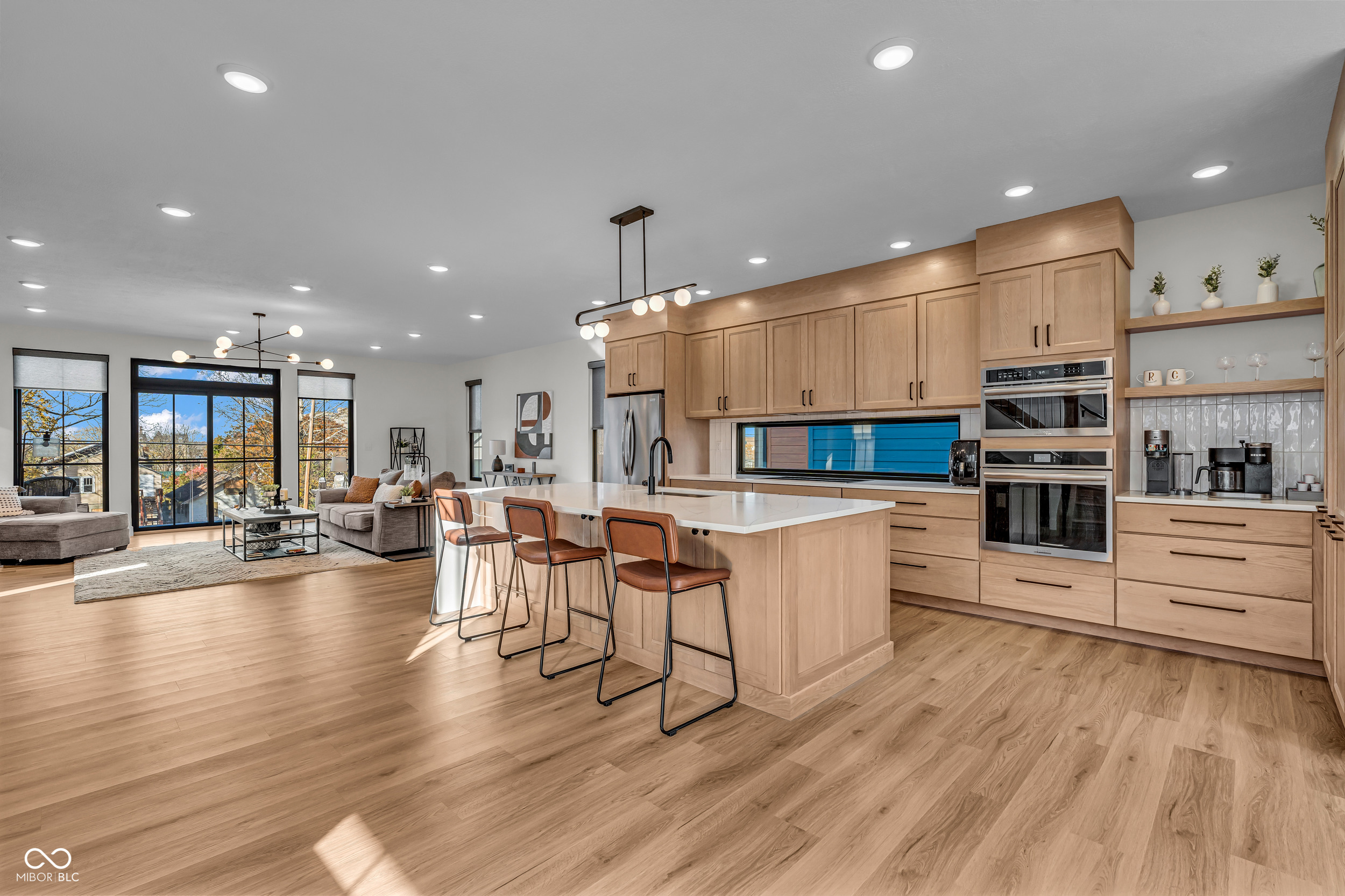 289 S 8th Street