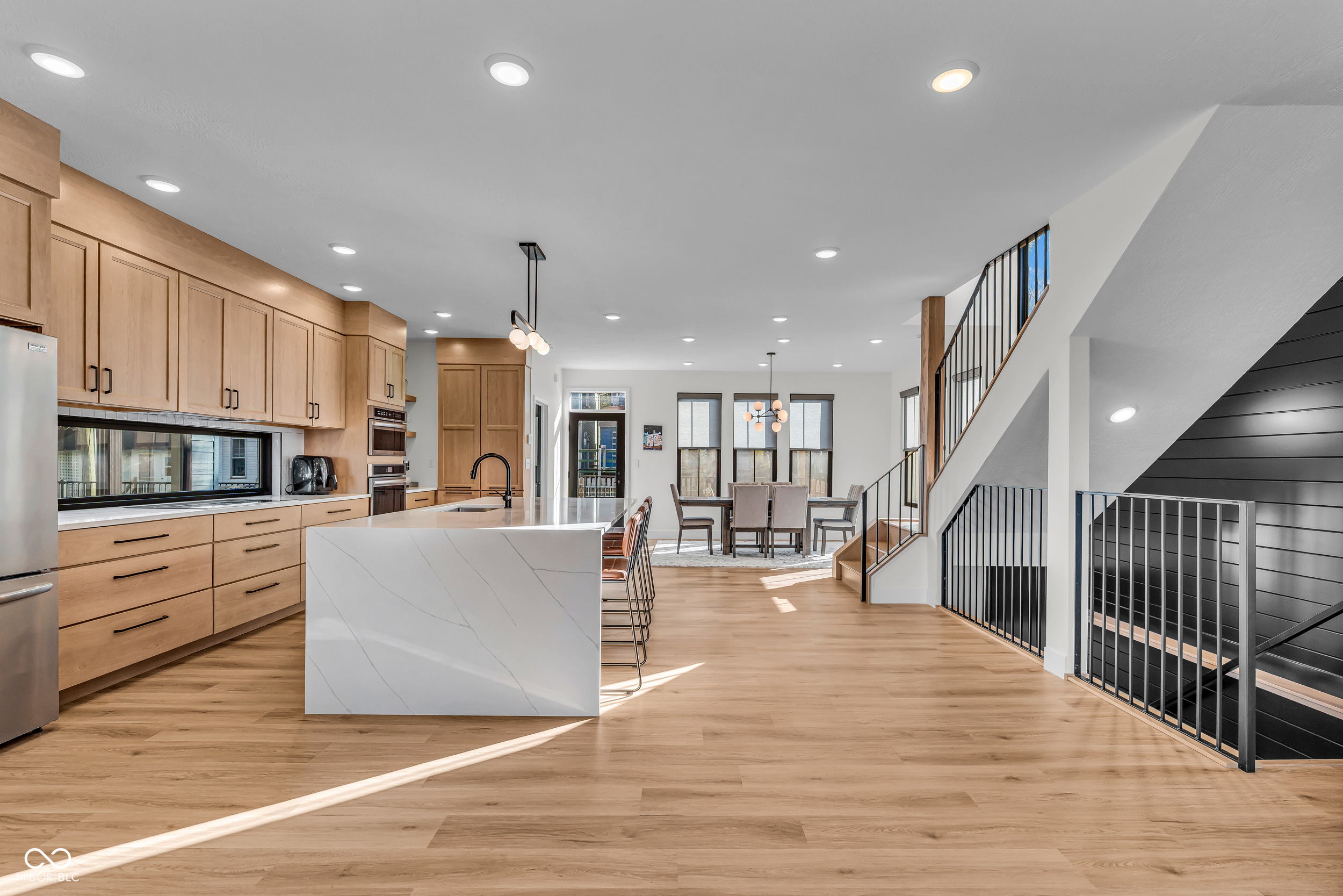 289 S 8th Street