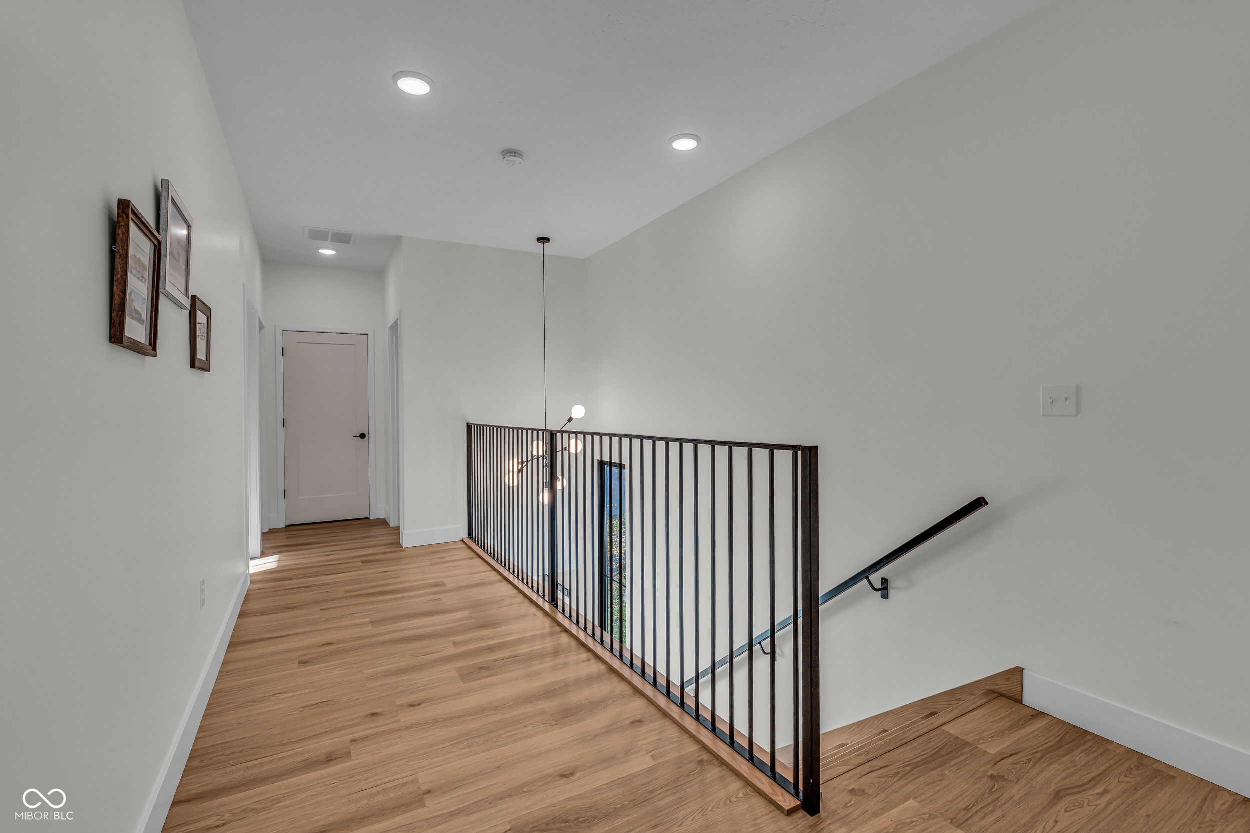 289 S 8th Street