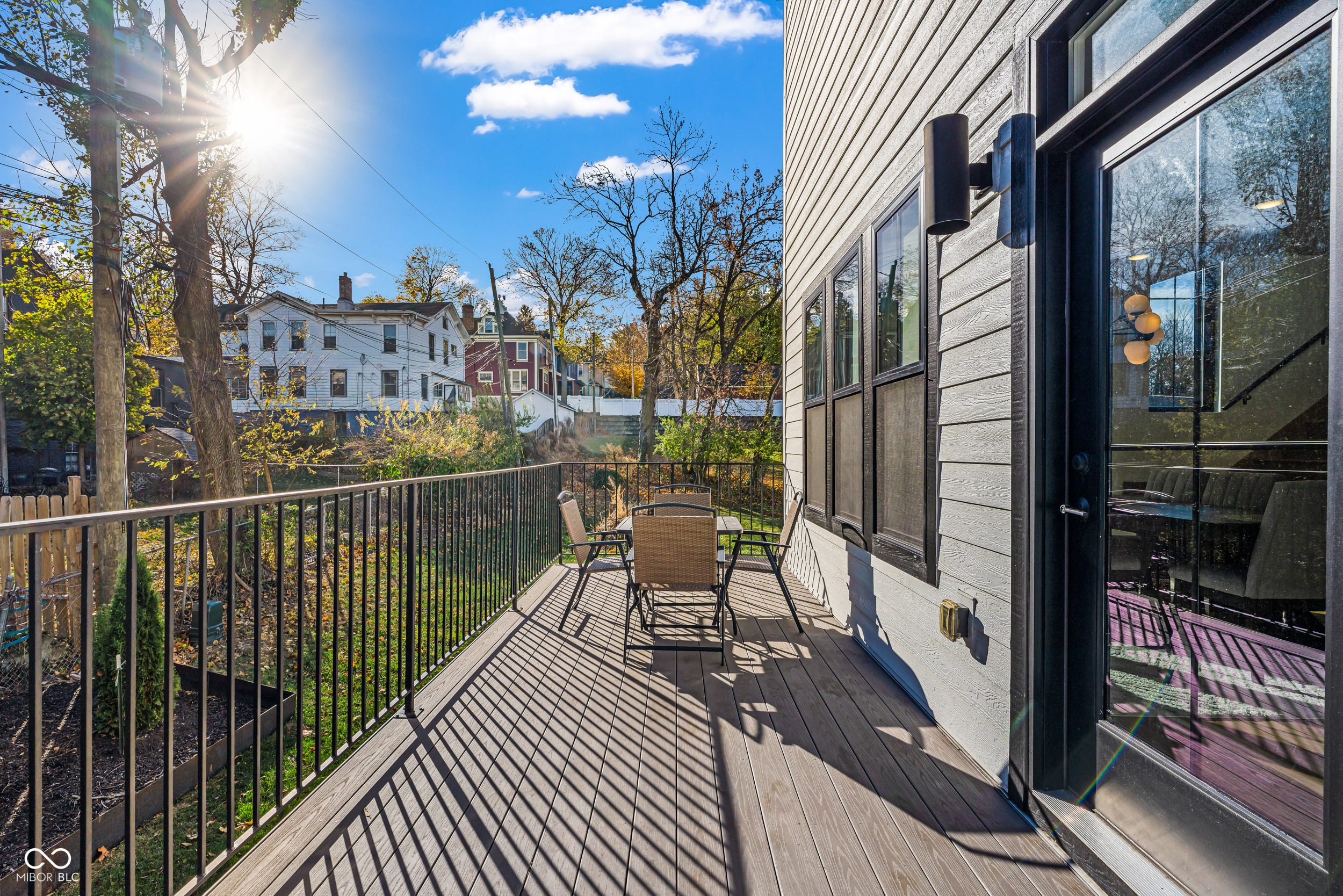 289 S 8th Street