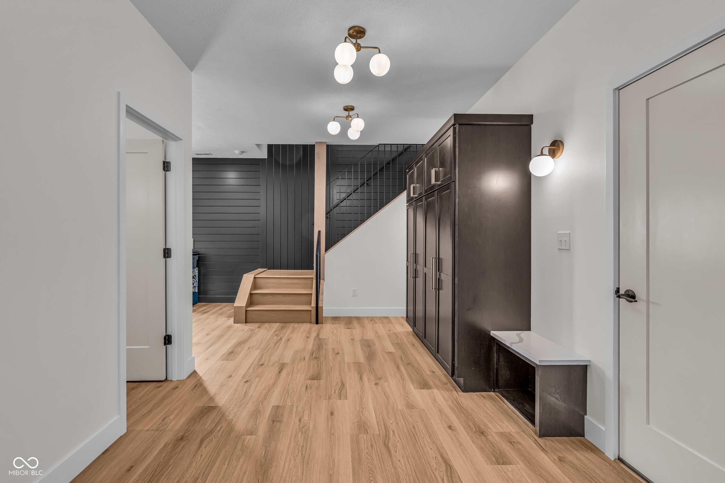 289 S 8th Street