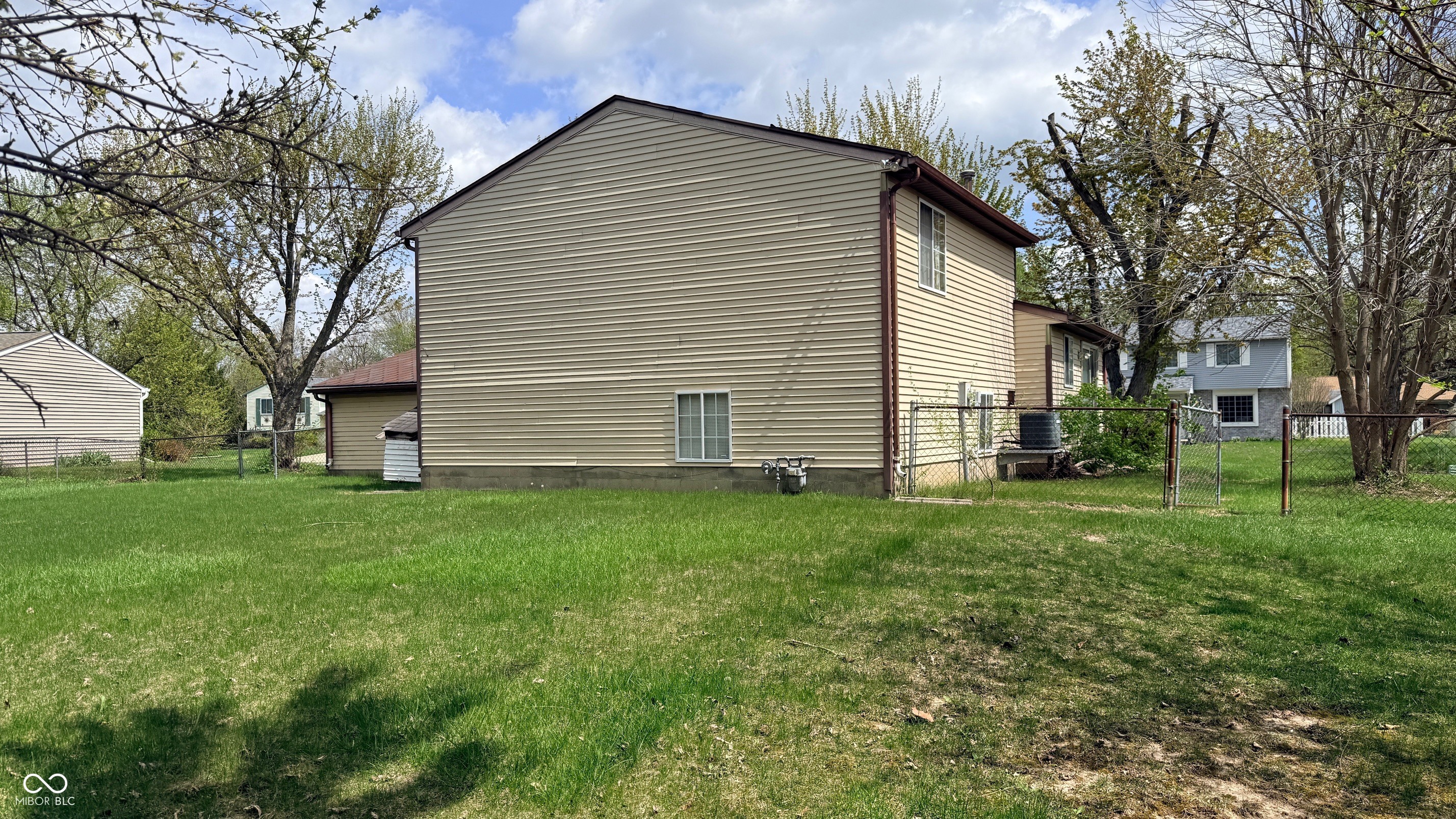 8230 Autumn Mill Lane