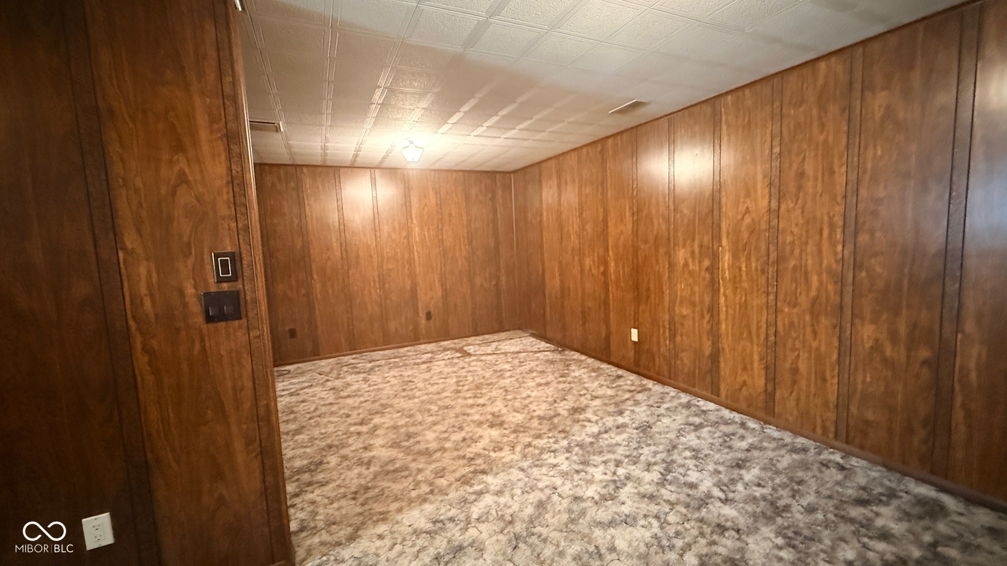 8230 Autumn Mill Lane