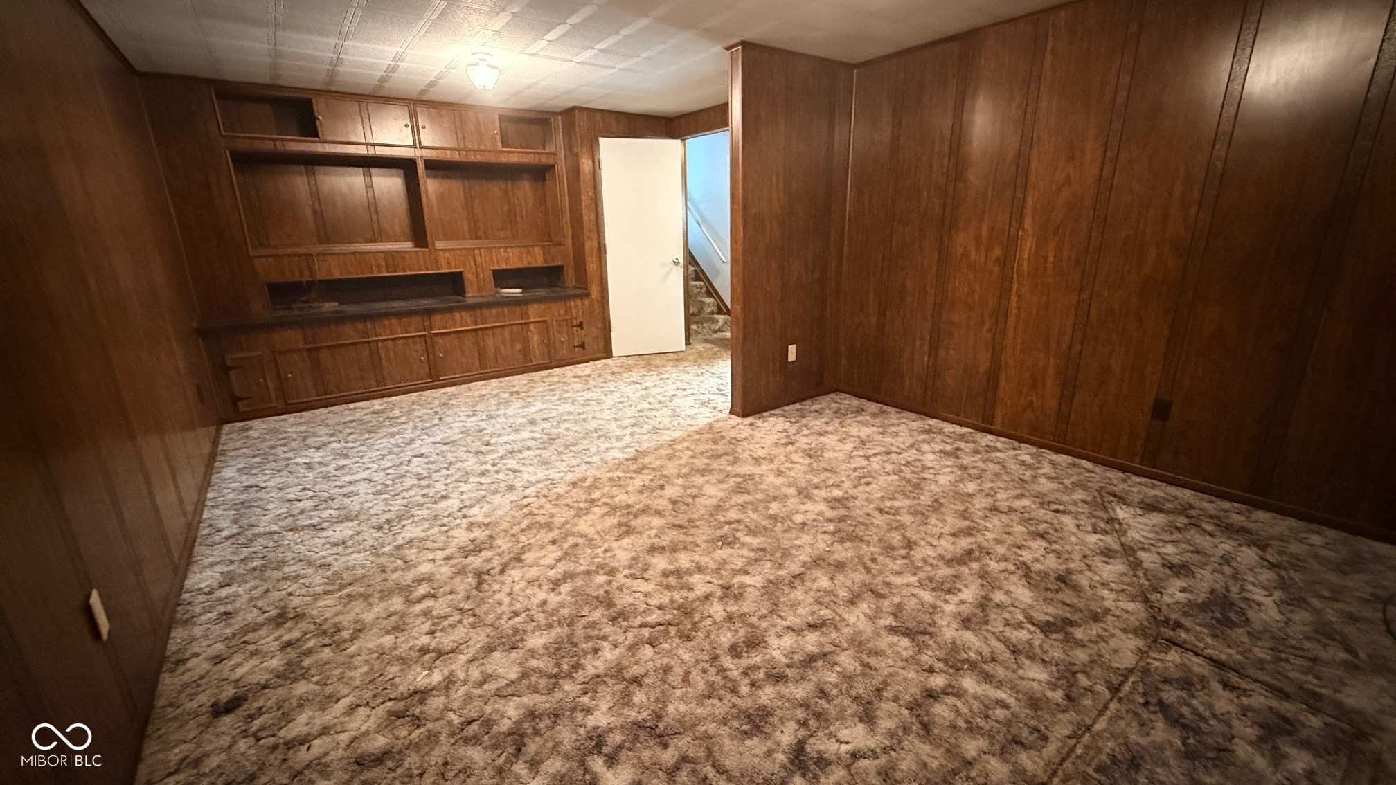 8230 Autumn Mill Lane