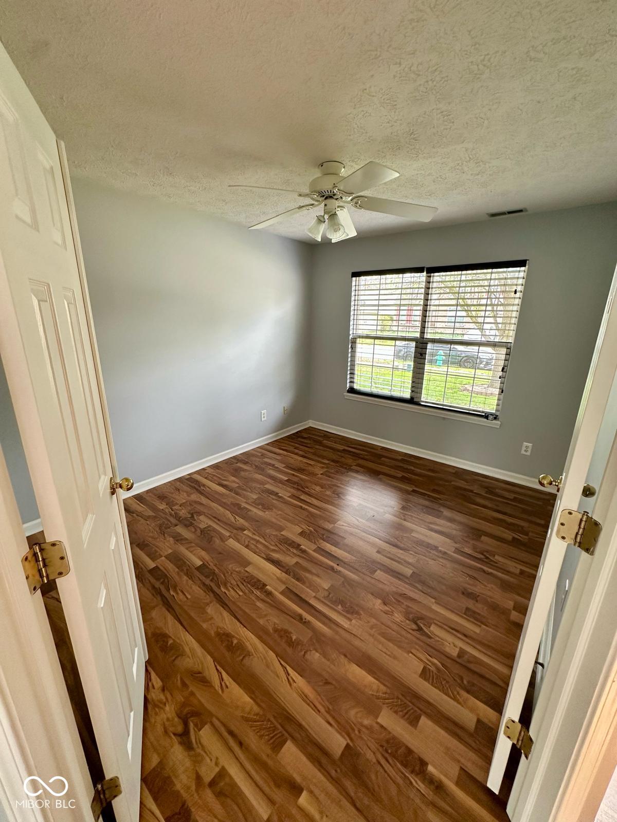 6932 Thousand Oaks Lane