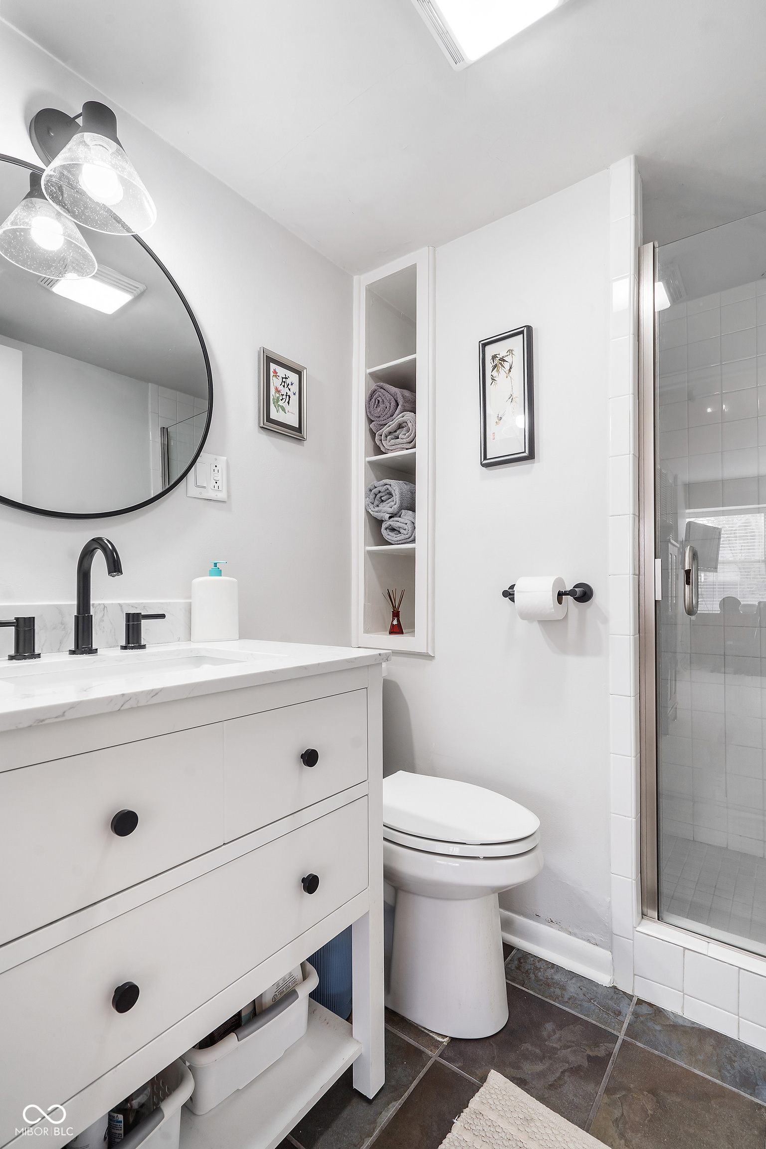 3965 N Meridian Street Unit: APT 2D