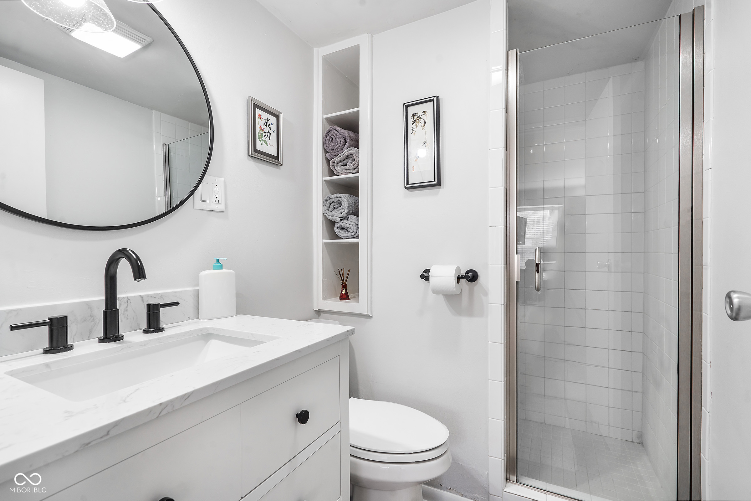 3965 N Meridian Street Unit: APT 2D