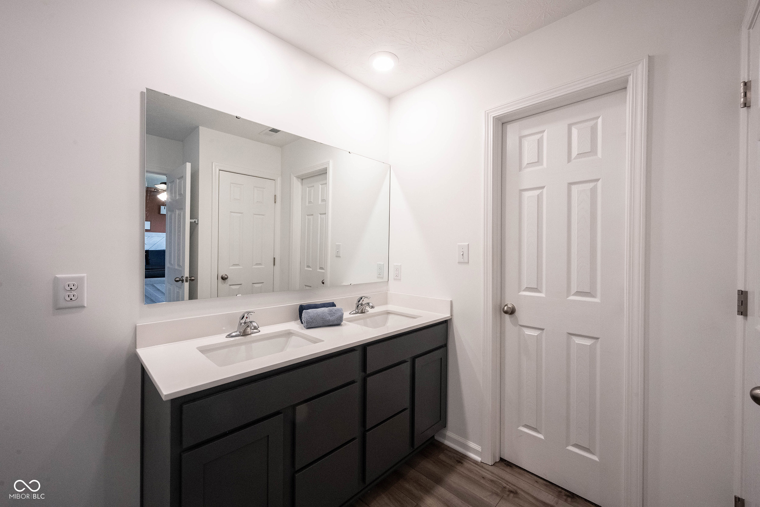 8194 Copperleaf Lane