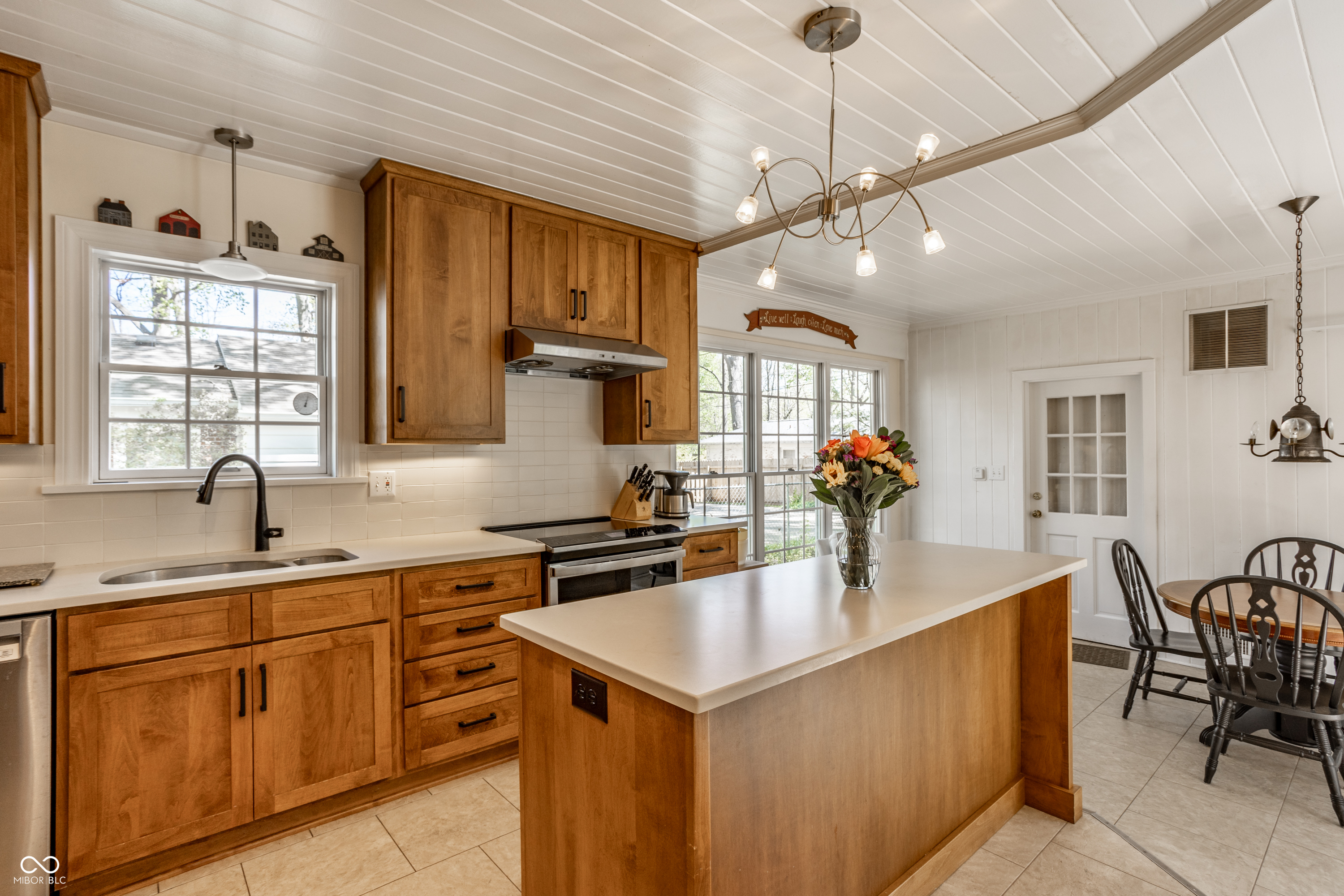 222 Pennridge Drive