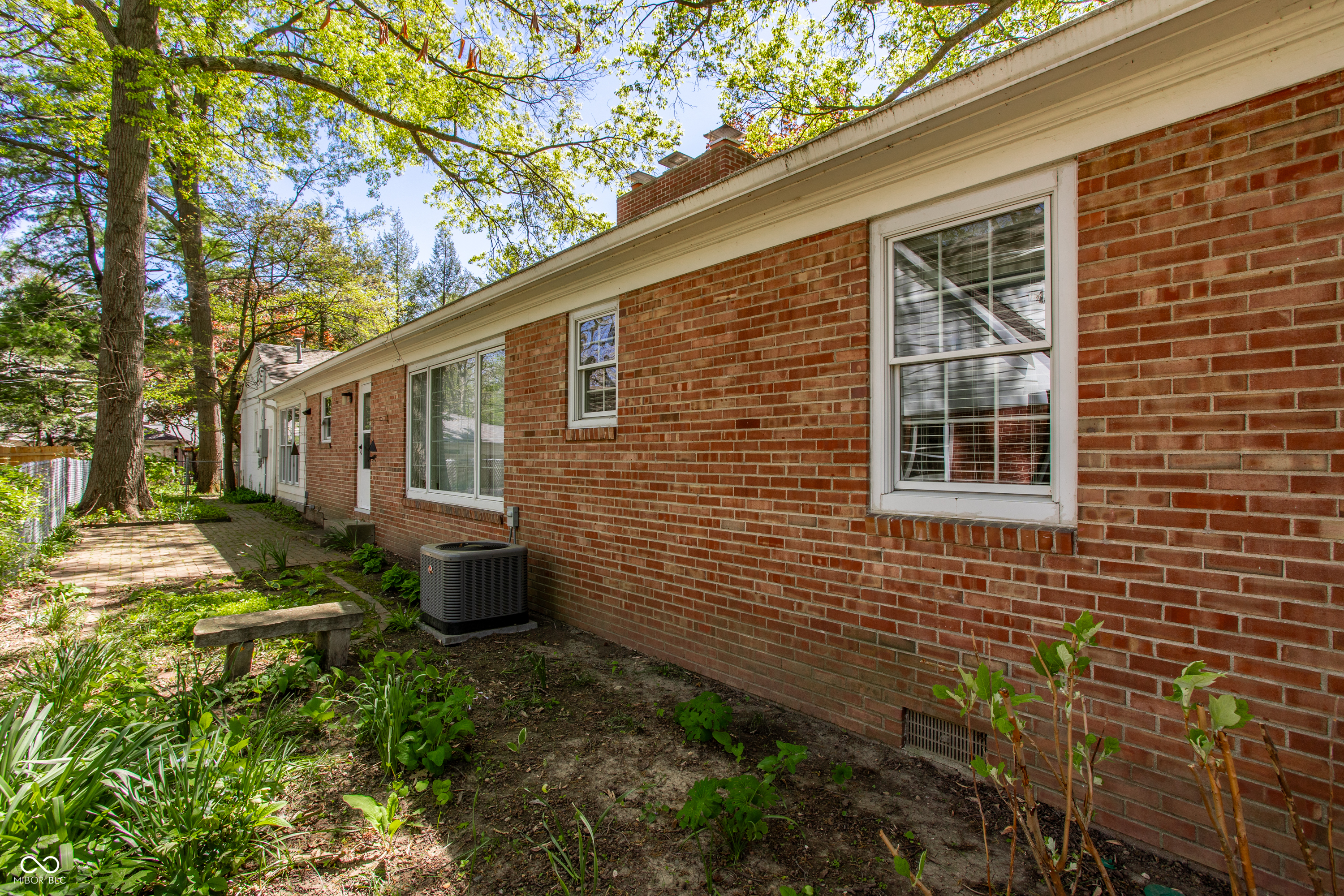 222 Pennridge Drive