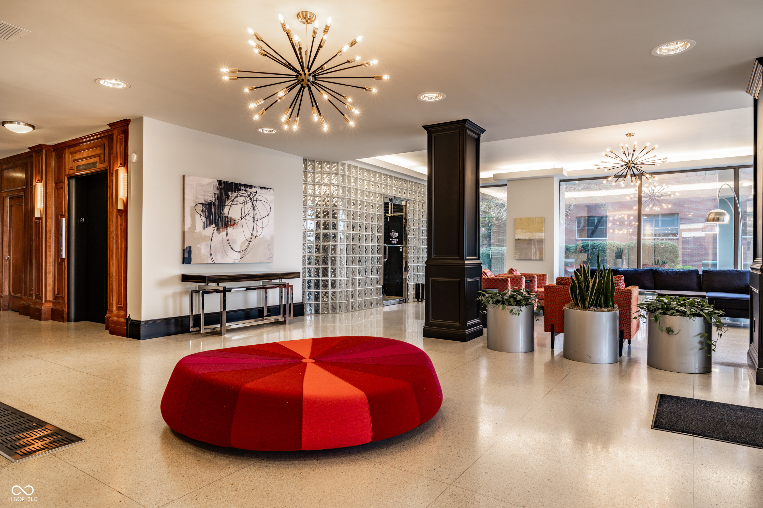 3965 N Meridian Street Unit: APT 2J