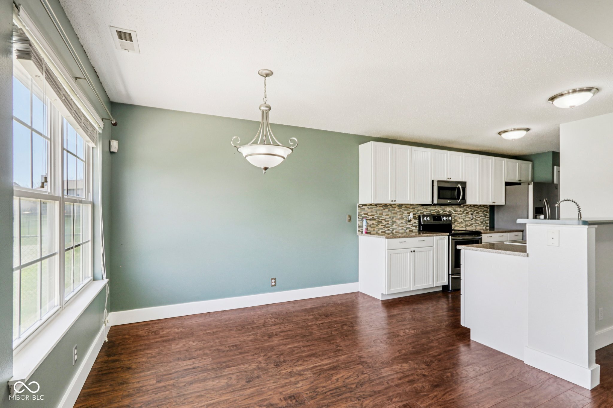 707 Springwater Road