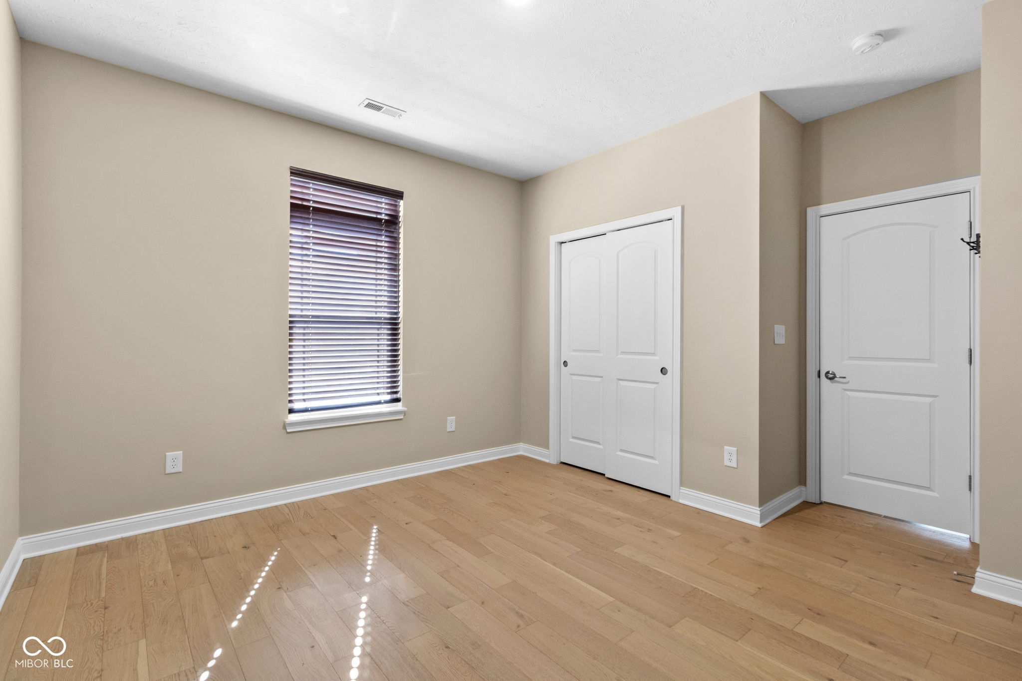 4618 W Dane Court