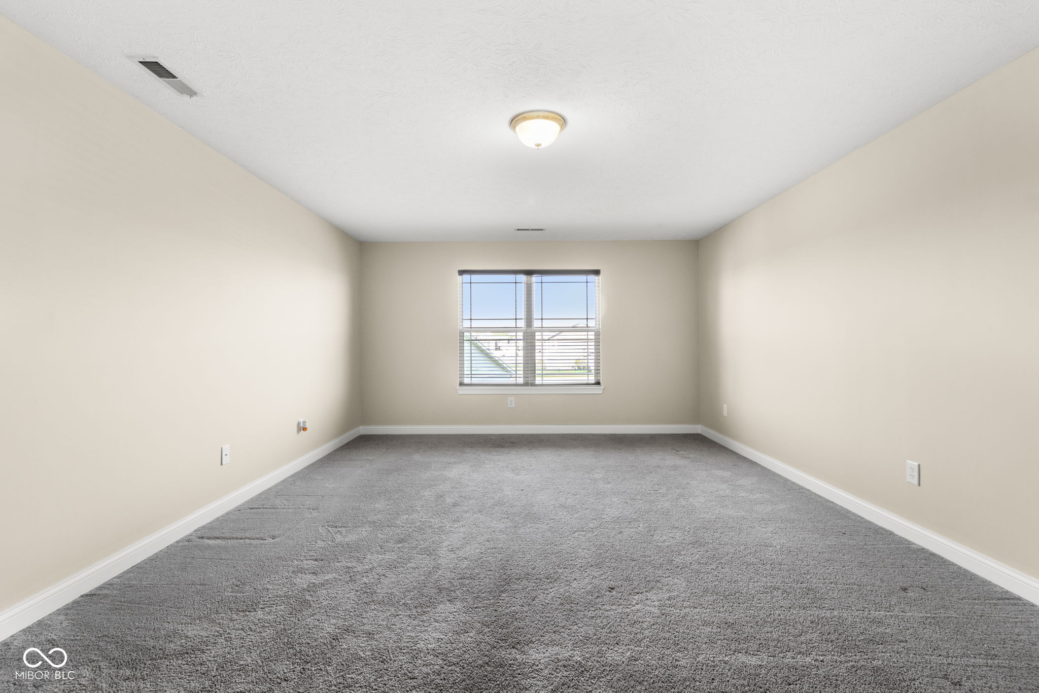 4618 W Dane Court