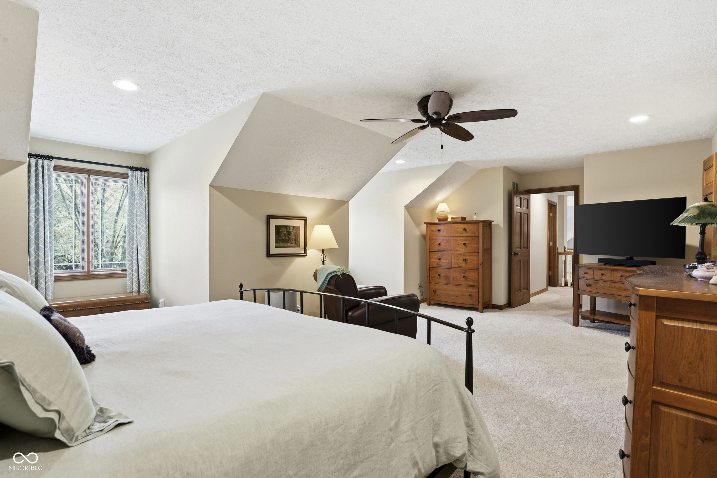 13777 Smokey Hollow Court