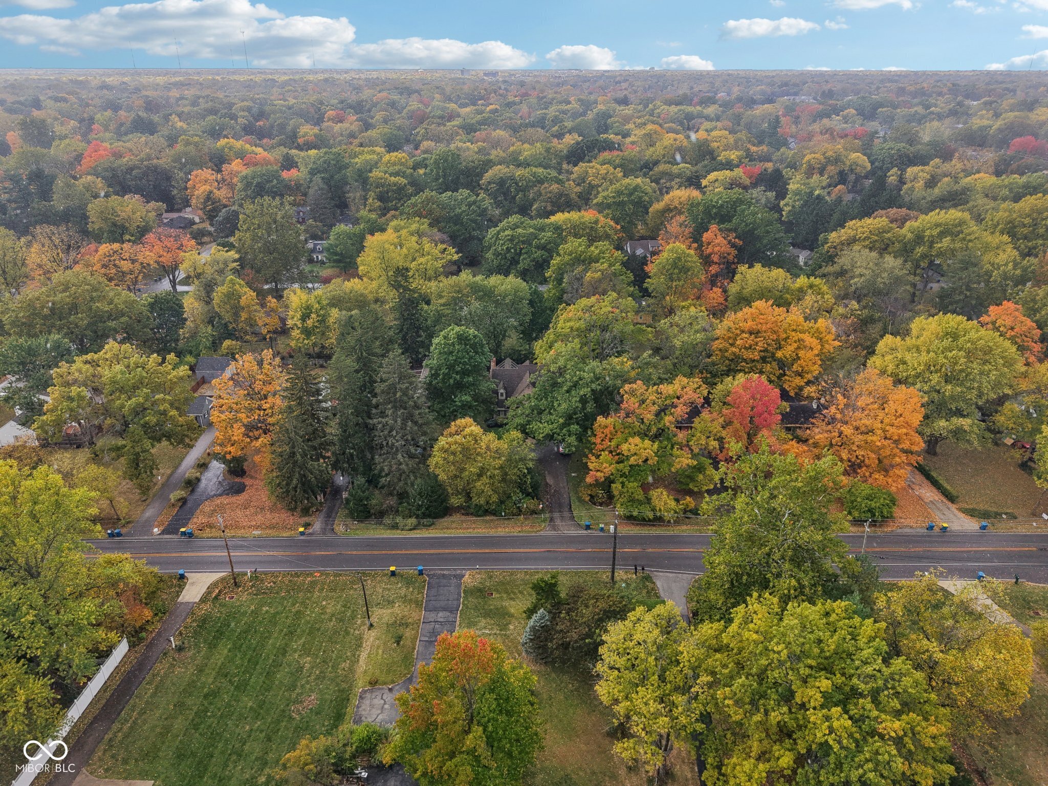 8418 N College Avenue