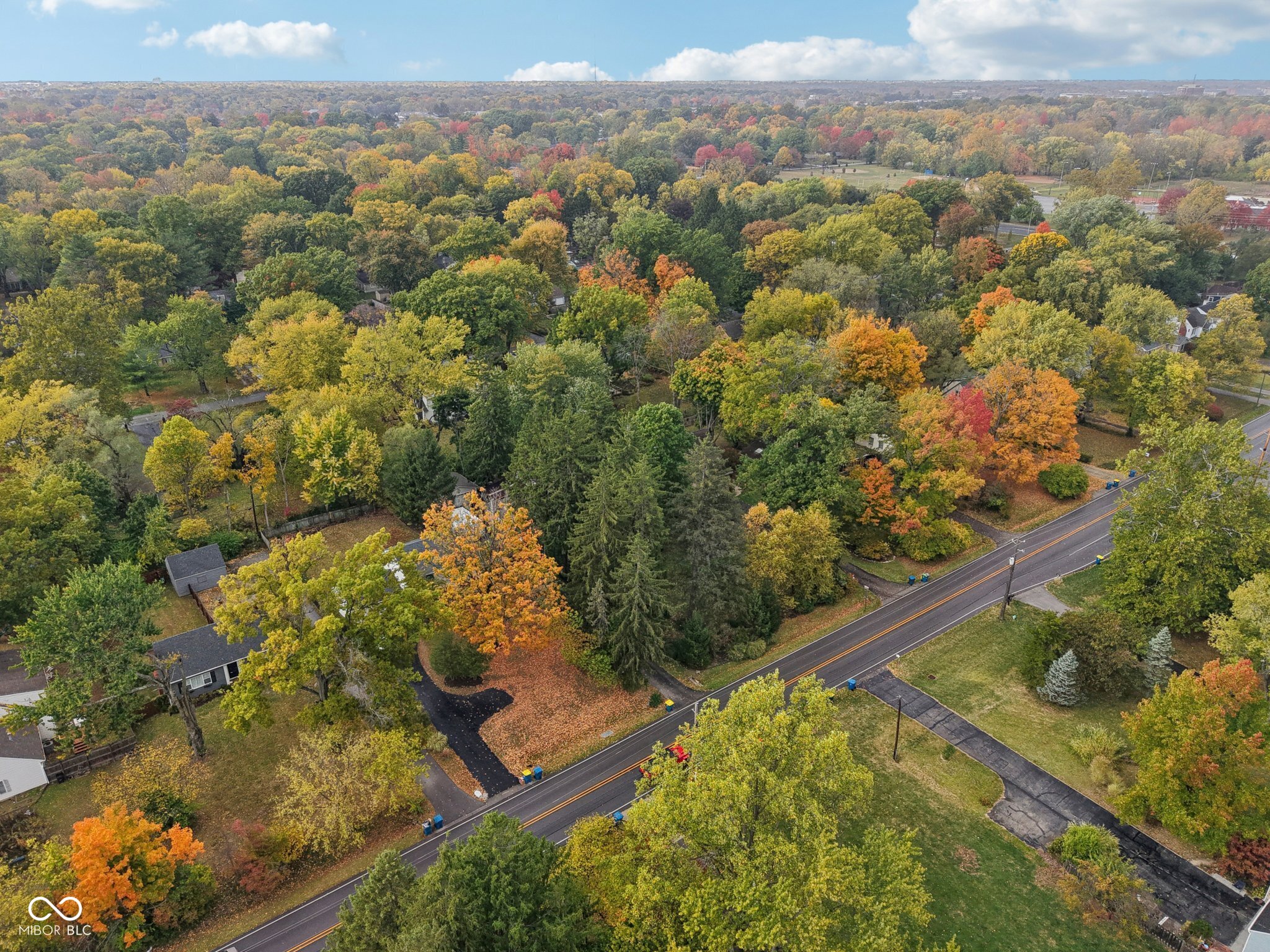 8418 N College Avenue