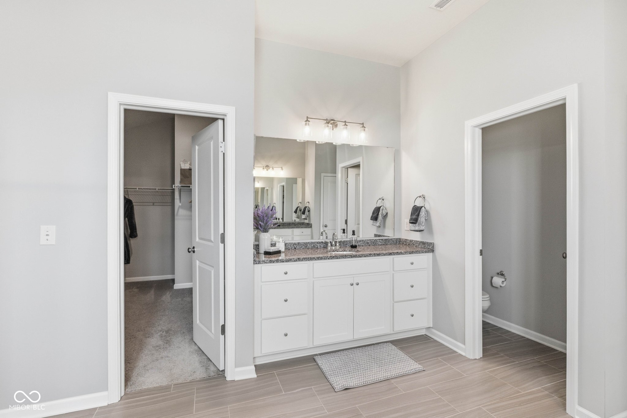 14893 Edgebrook Drive