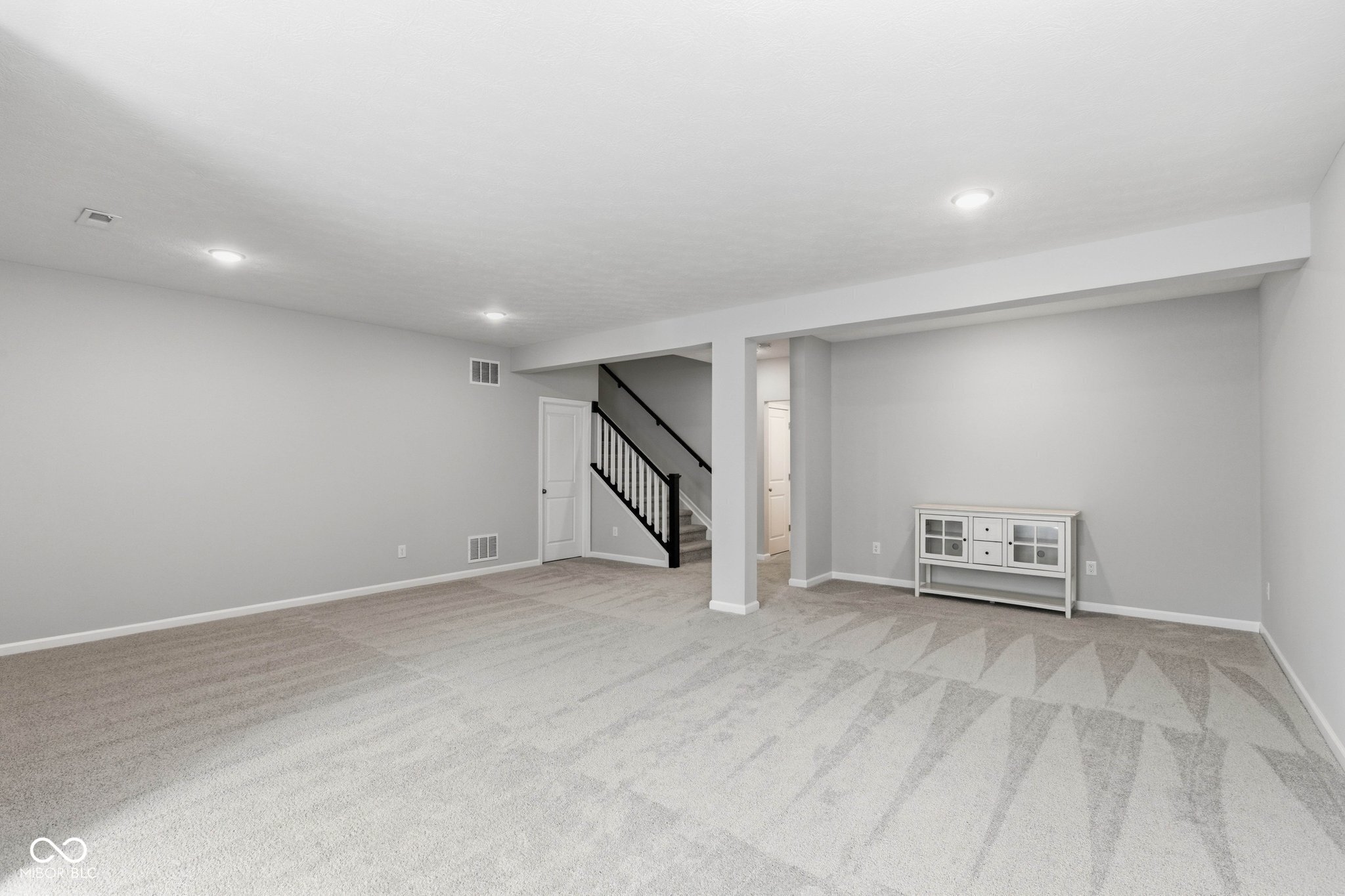 14893 Edgebrook Drive