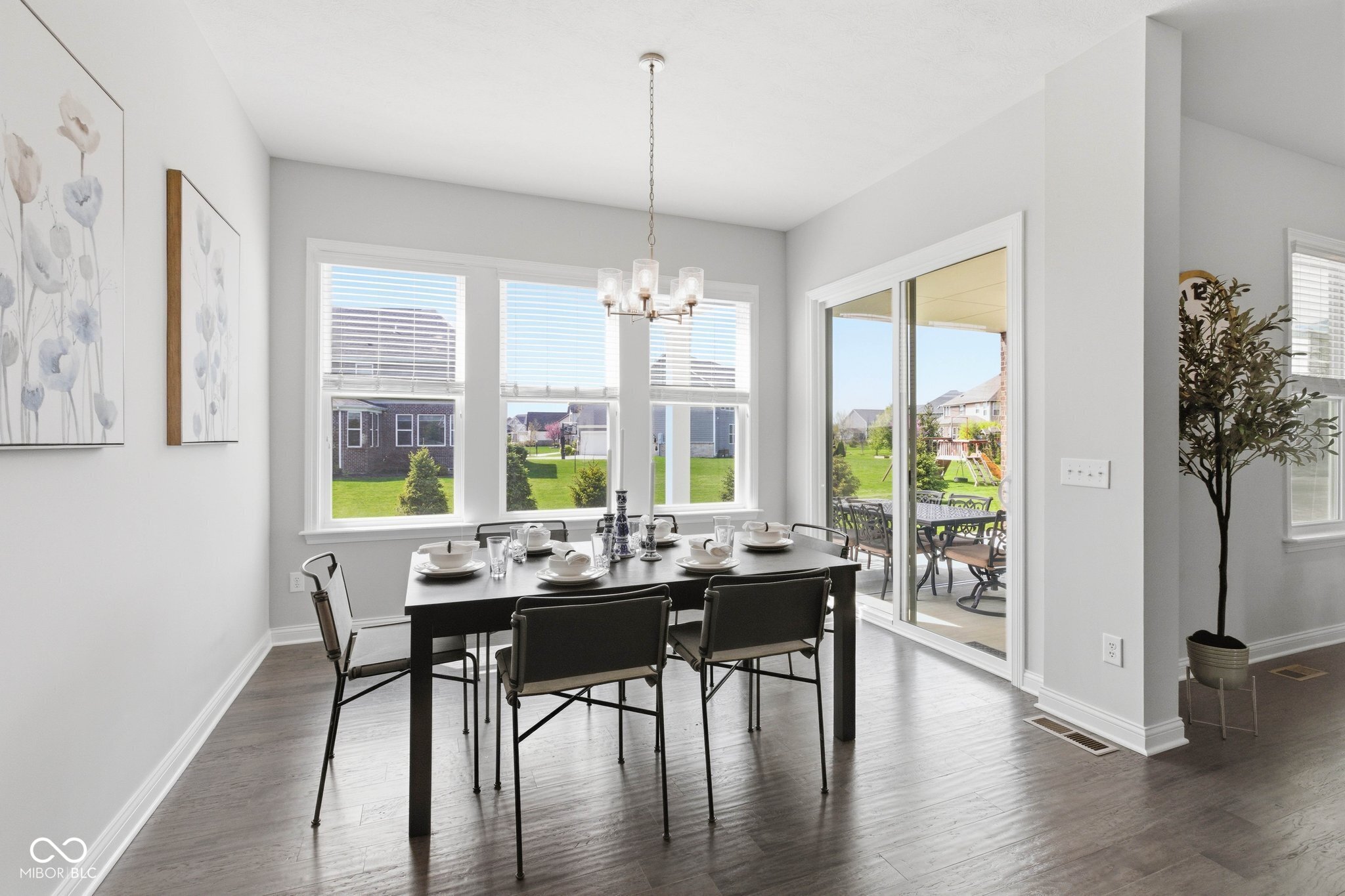 14893 Edgebrook Drive