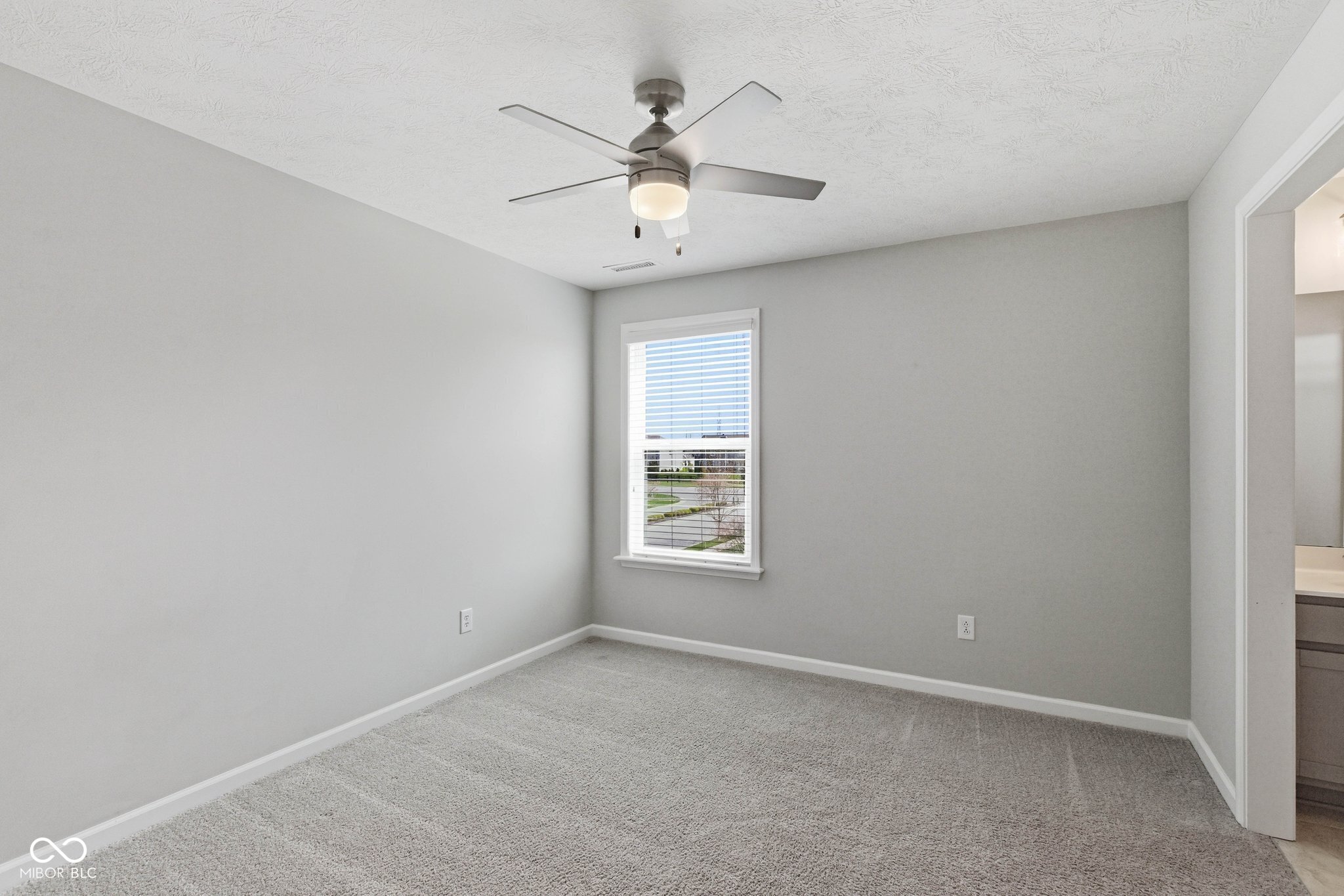 14893 Edgebrook Drive