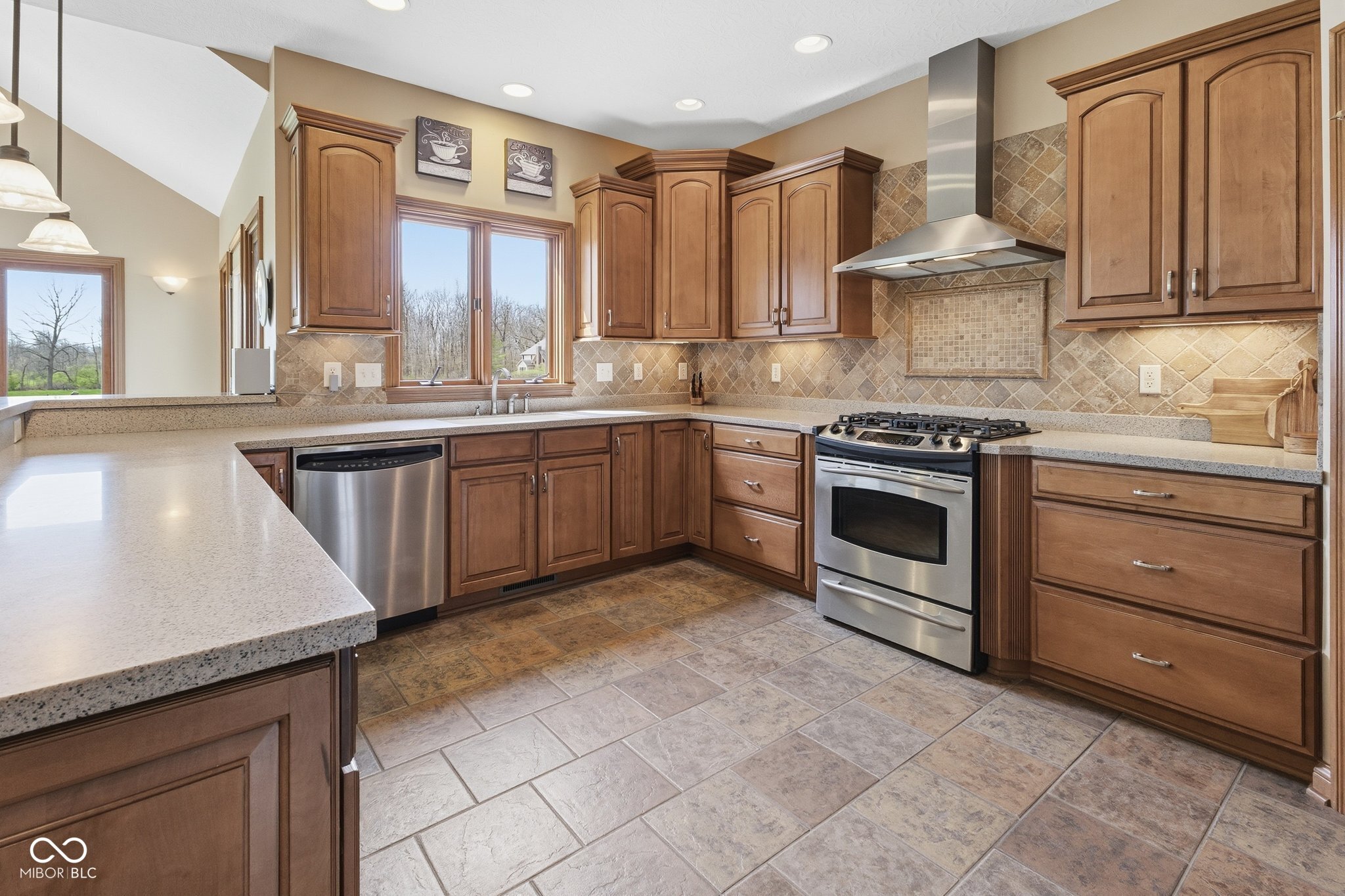 7111 W Cub Boulevard