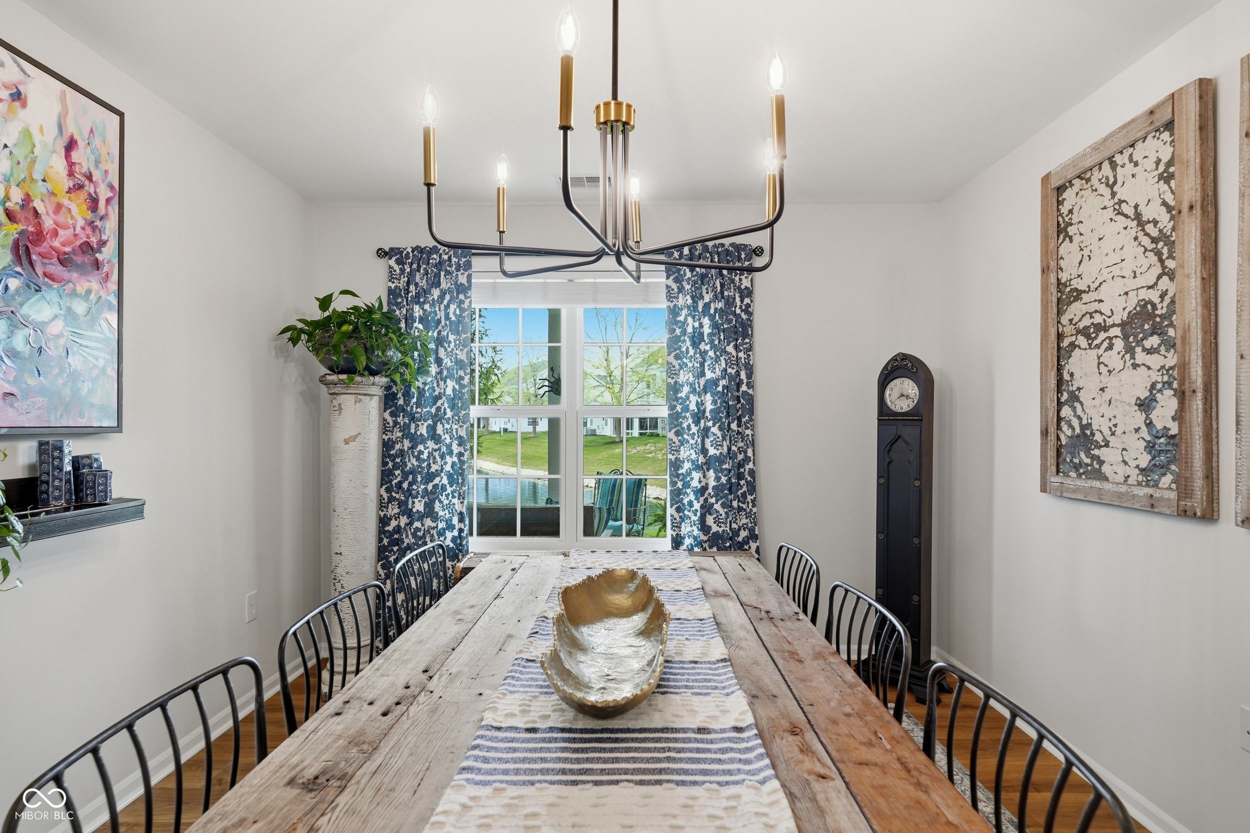 9550 Fireside Lane