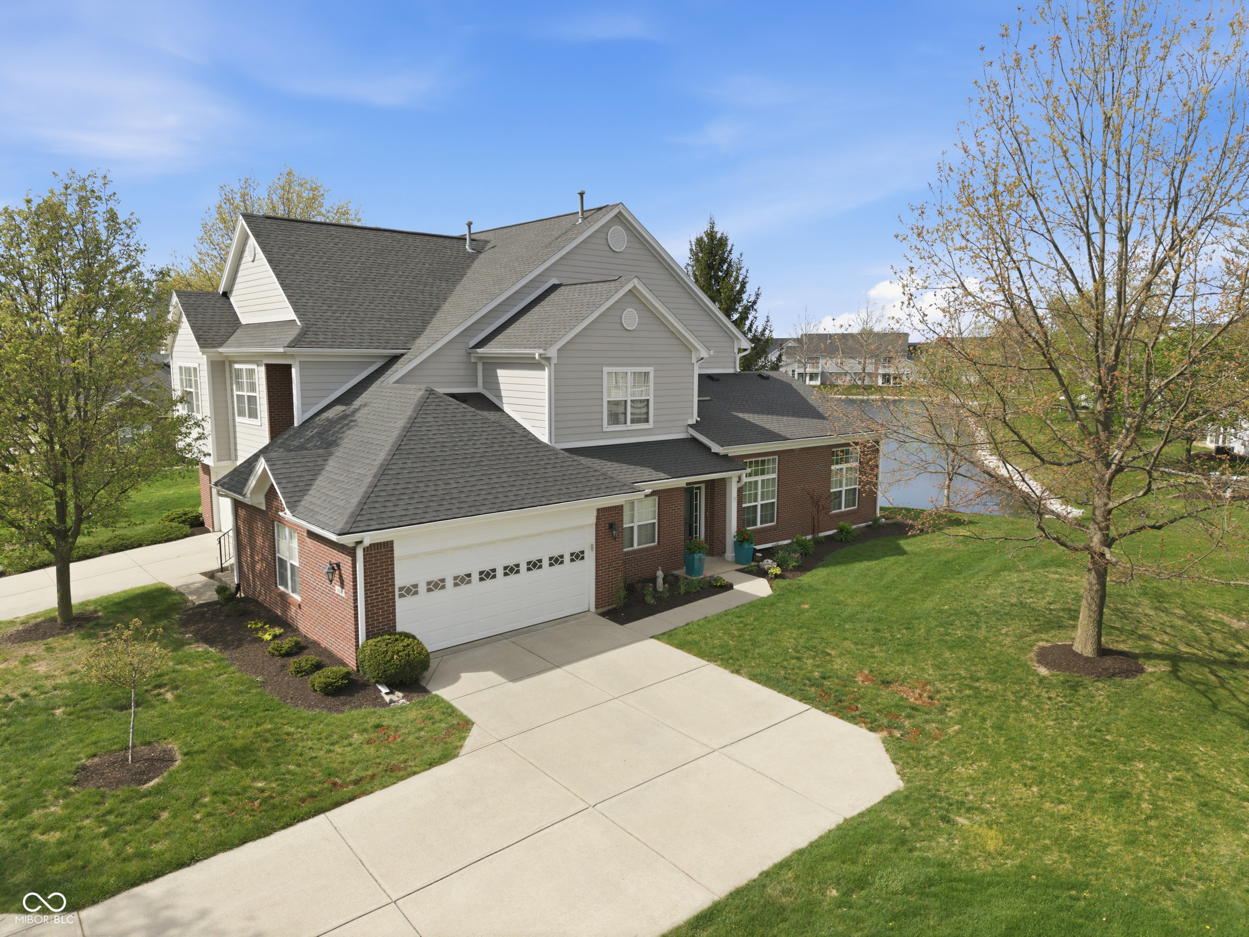 9550 Fireside Lane