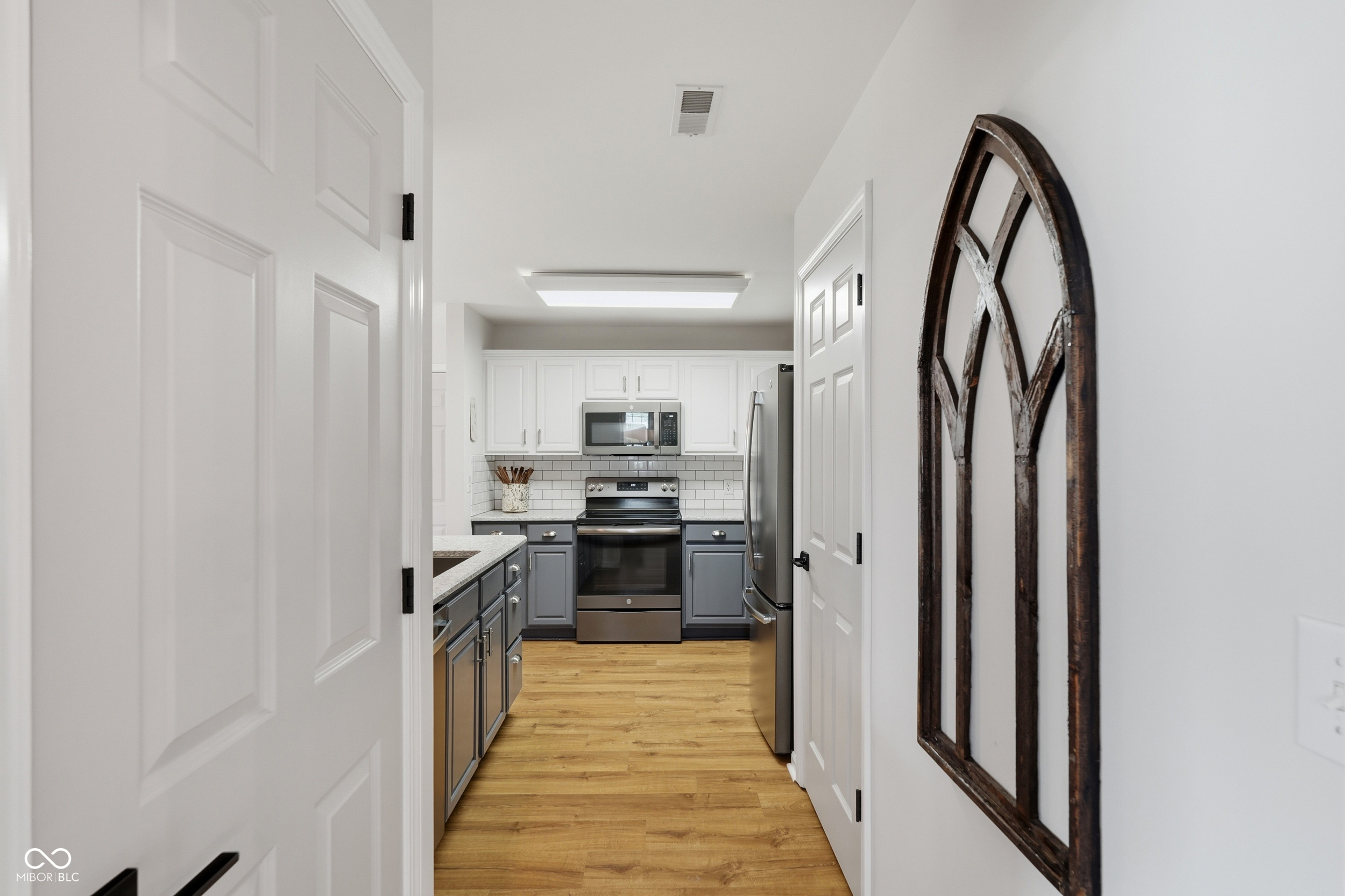 9550 Fireside Lane