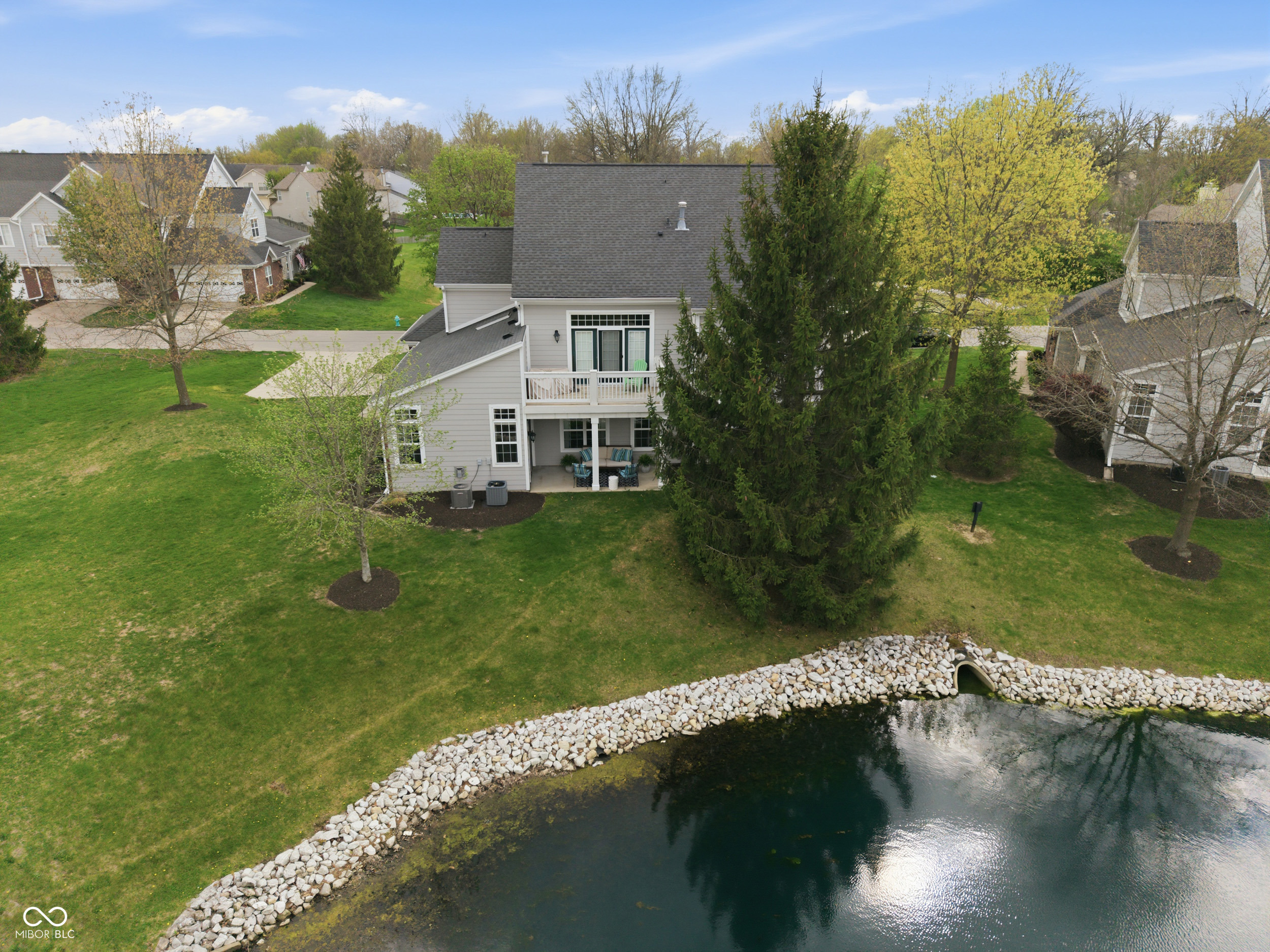 9550 Fireside Lane
