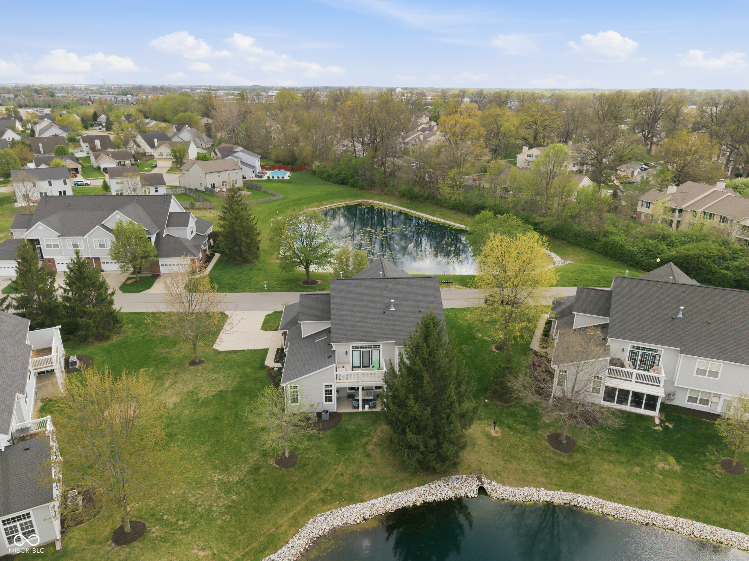 9550 Fireside Lane