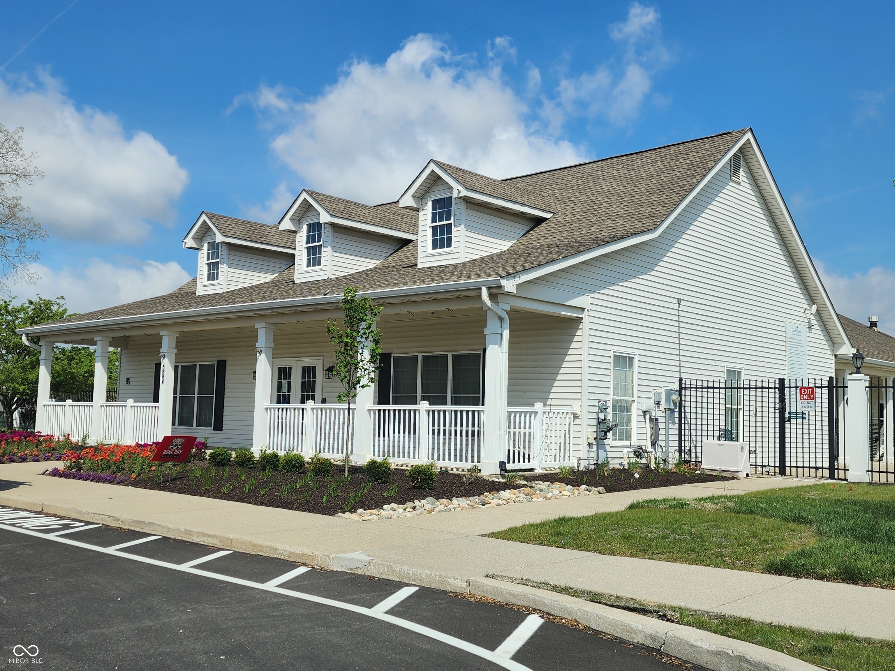 16708 Colfax Lane