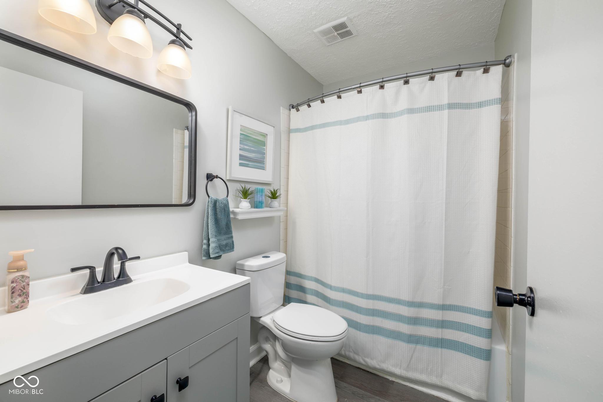 7945 Benjamin Drive Unit: 19