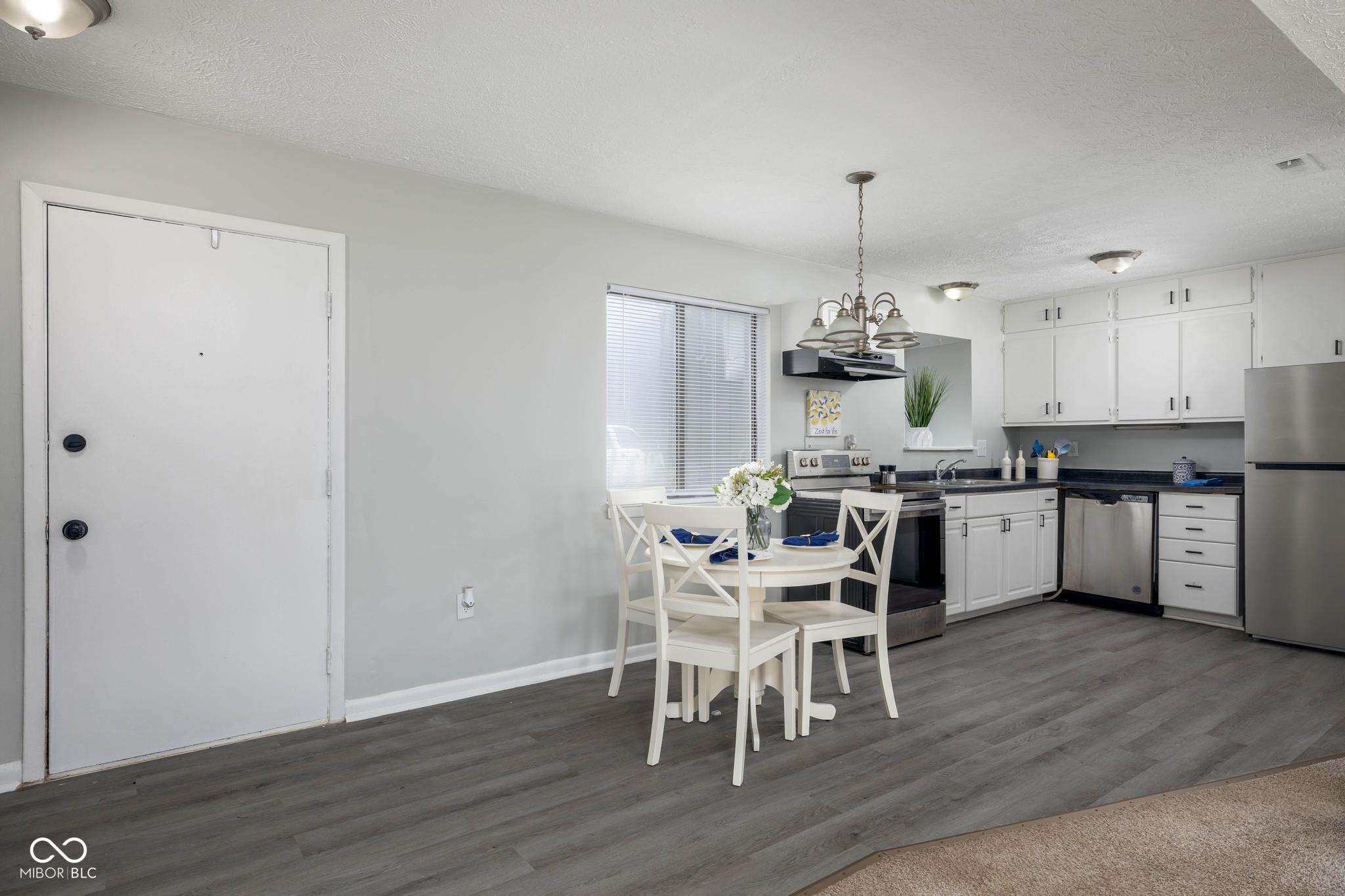 7945 Benjamin Drive Unit: 19