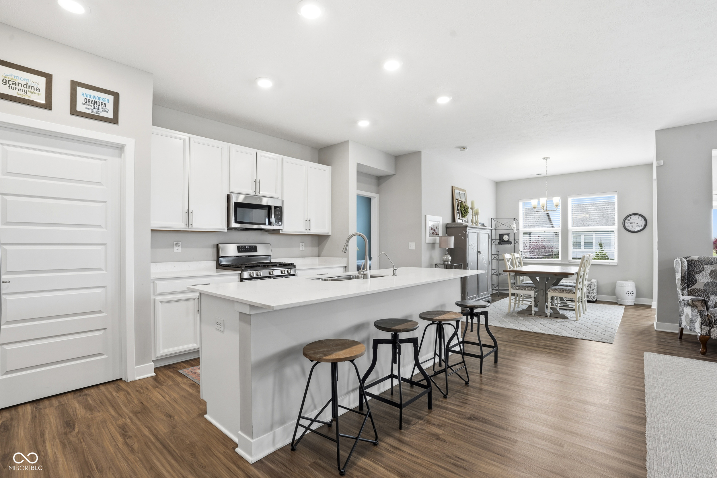 713 Ehrlich Lane
