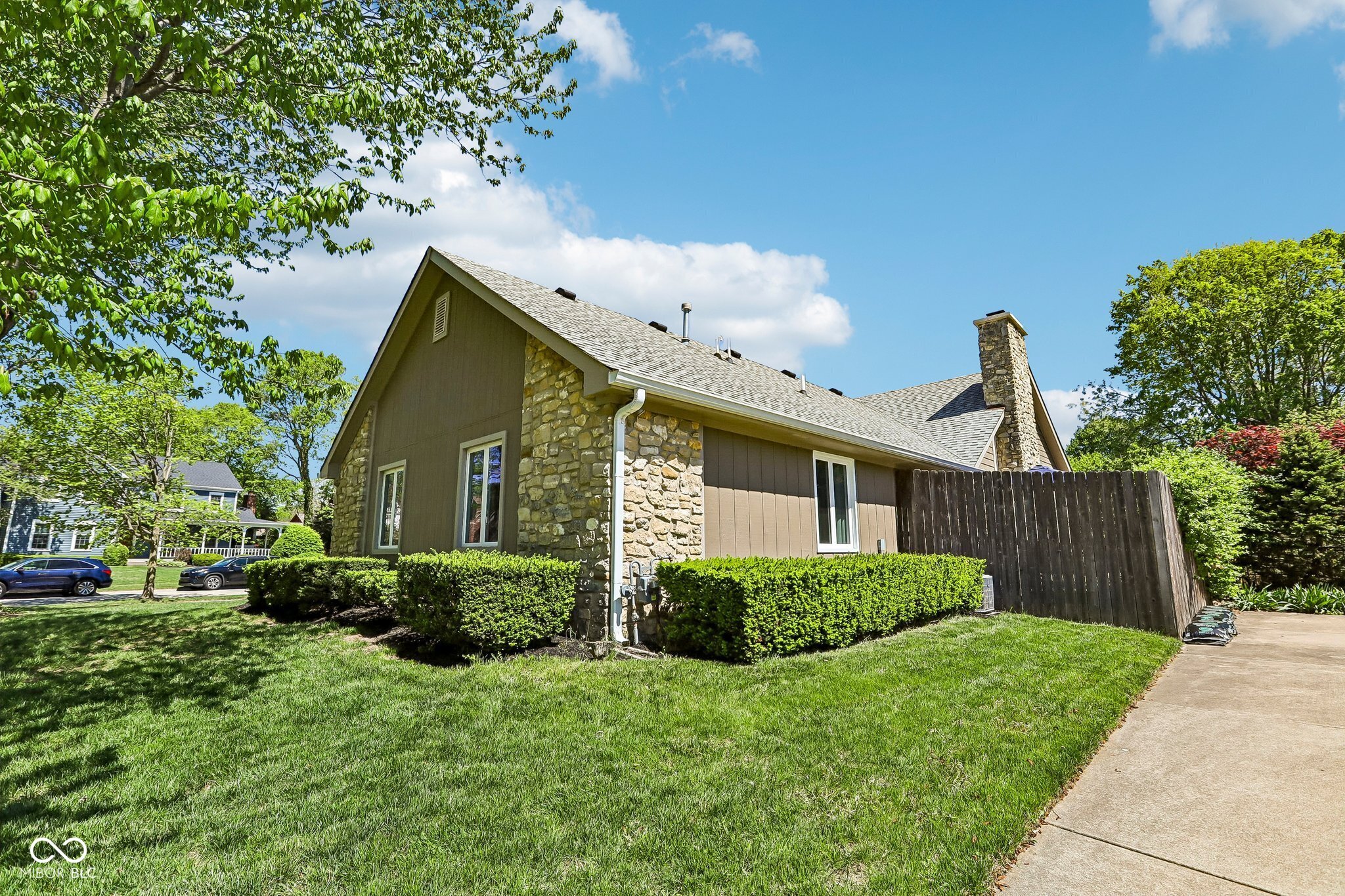 4625 Wembly Lane