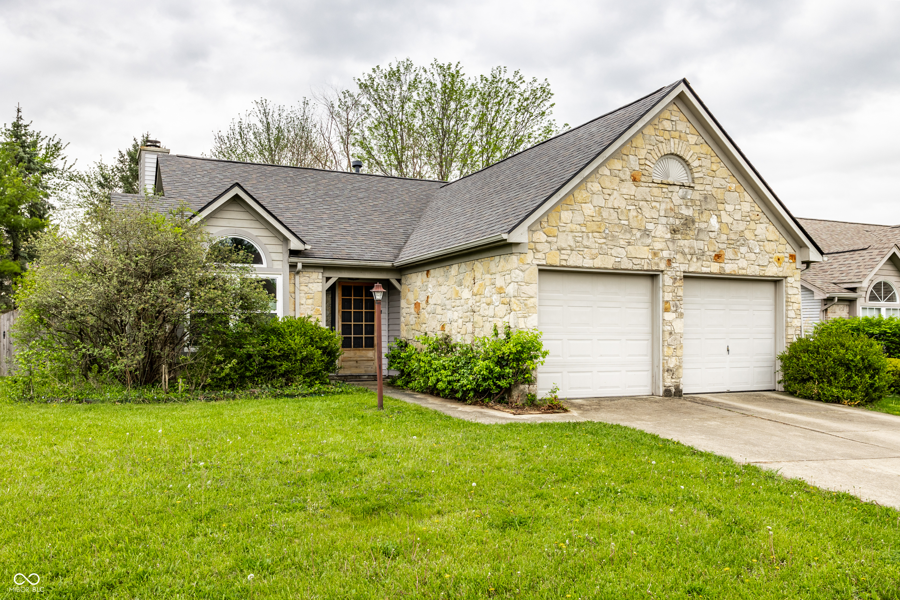 3239 Village Park North Drive
