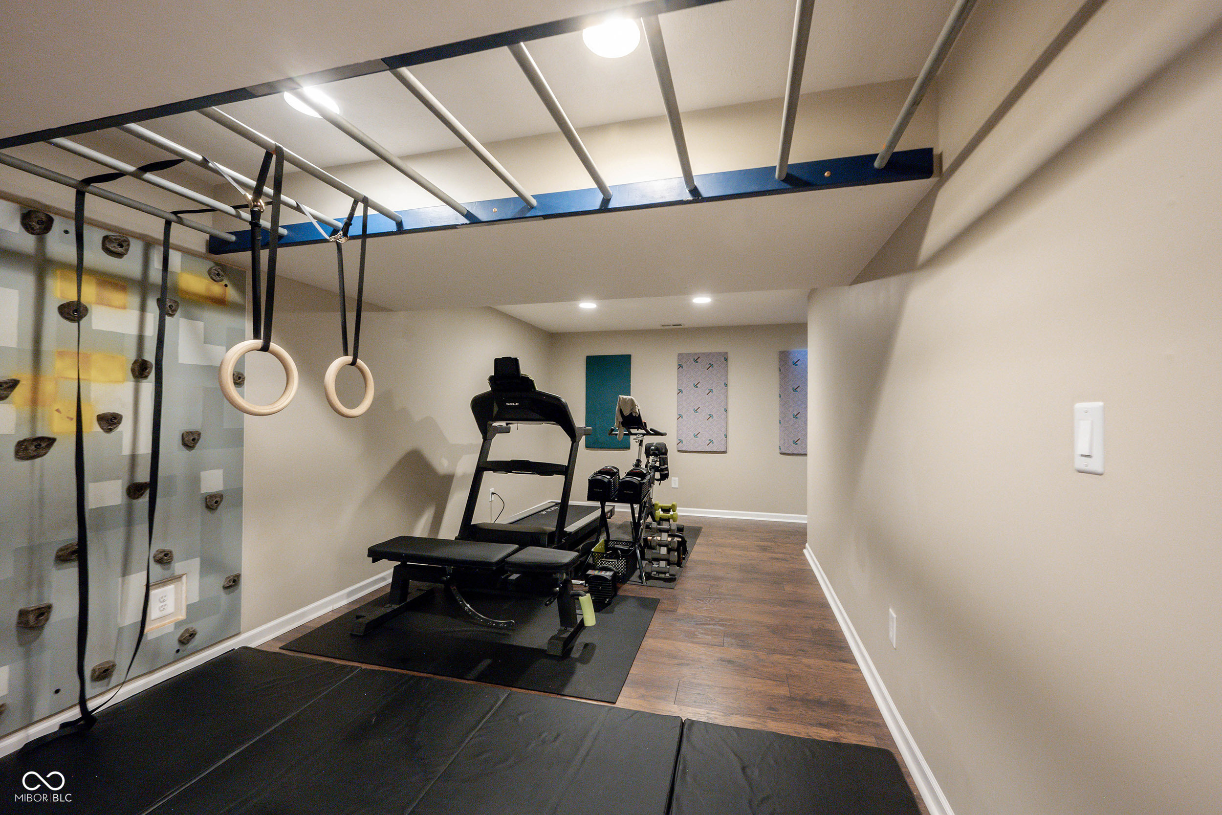 11125 Long Lake Lane